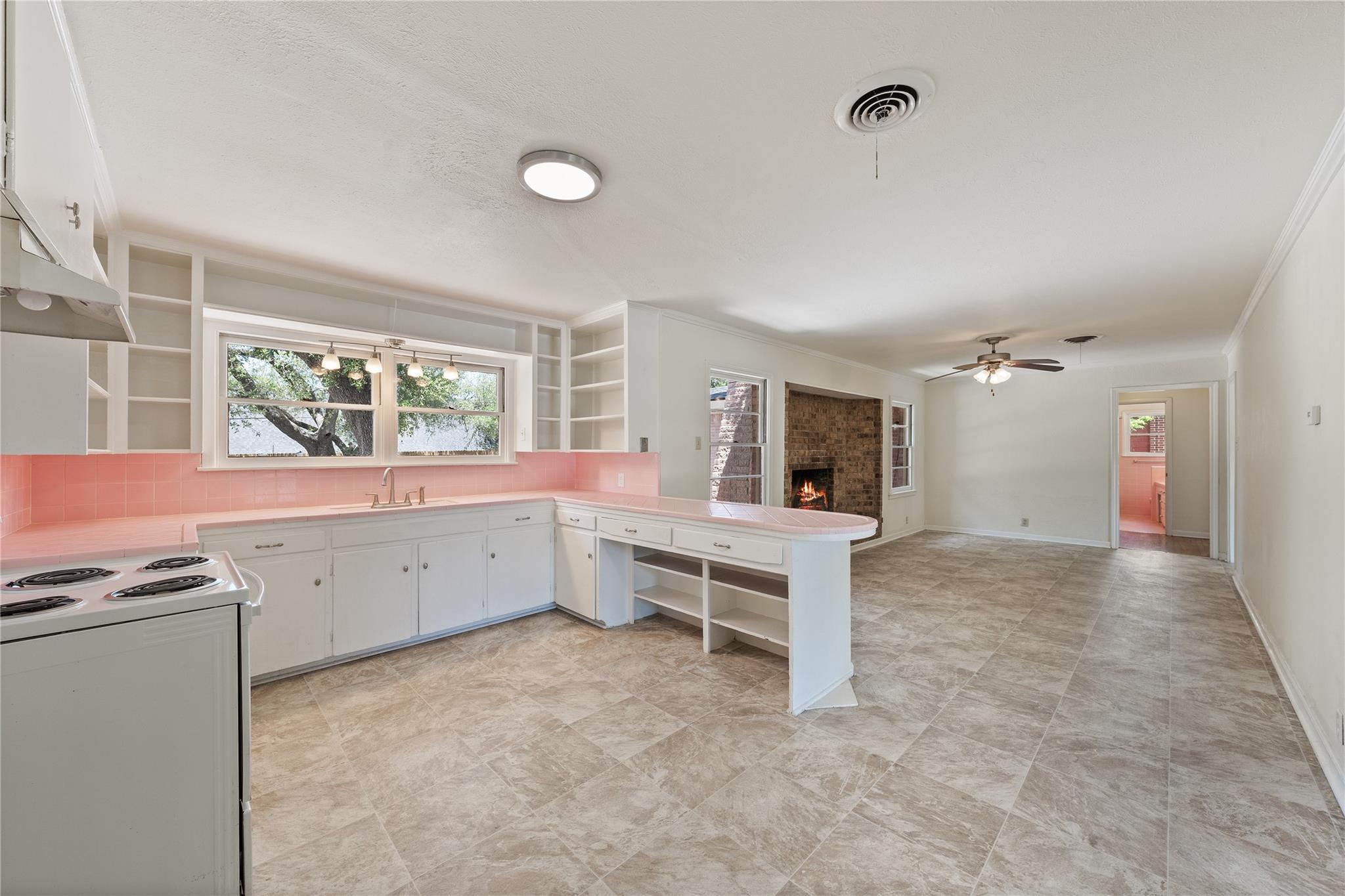 2904 W Avenue R, Temple, TX 76504