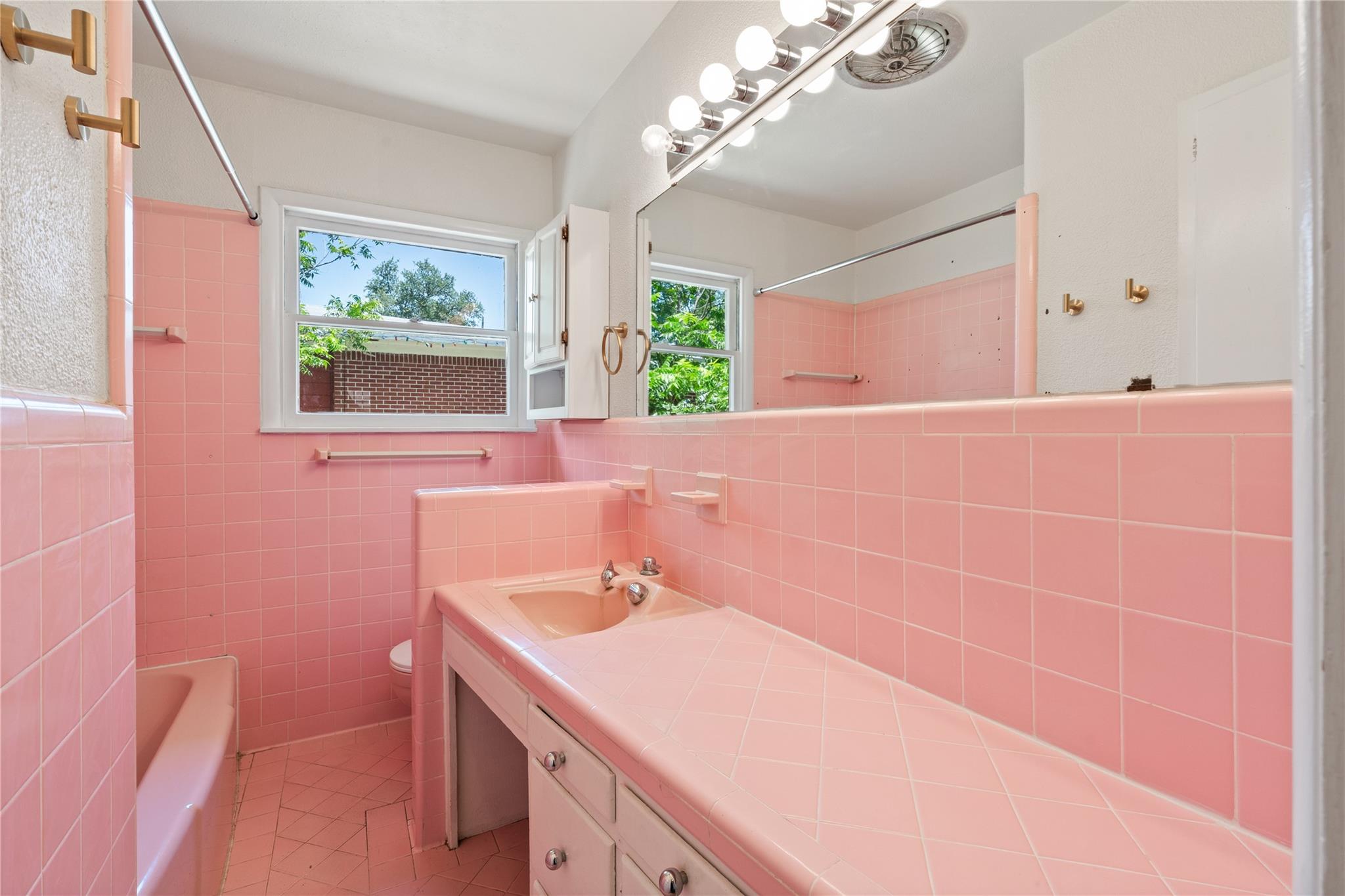 2904 W Avenue R, Temple, TX 76504