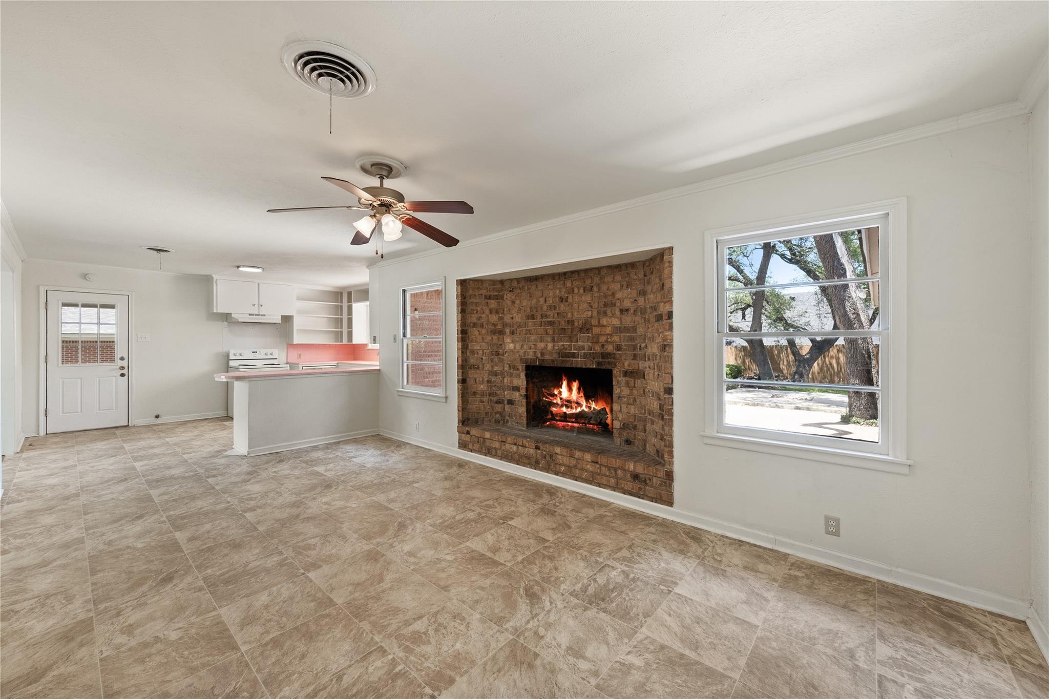 2904 W Avenue R, Temple, TX 76504