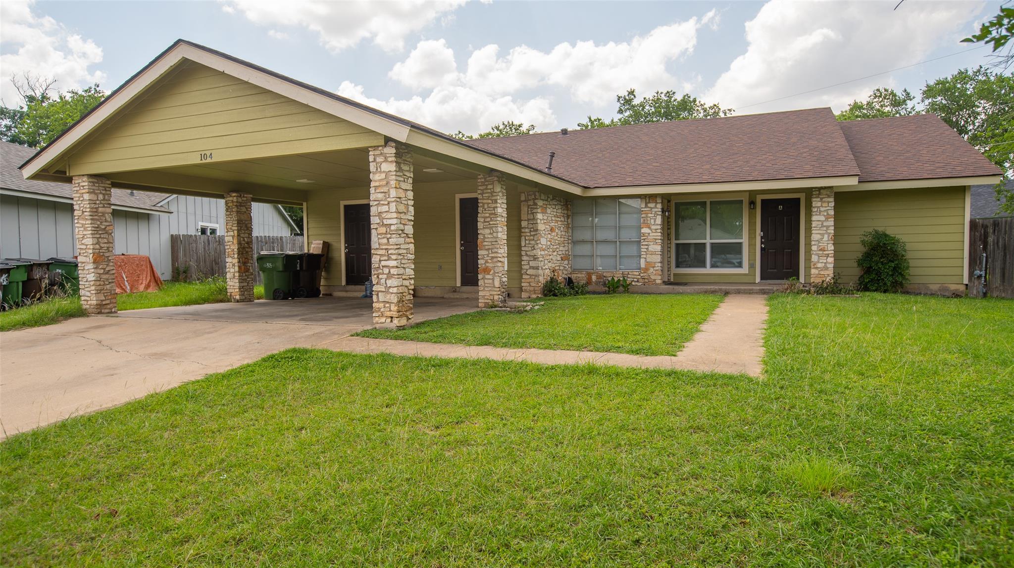 104 Nicole Cv, Round Rock, TX 78664
