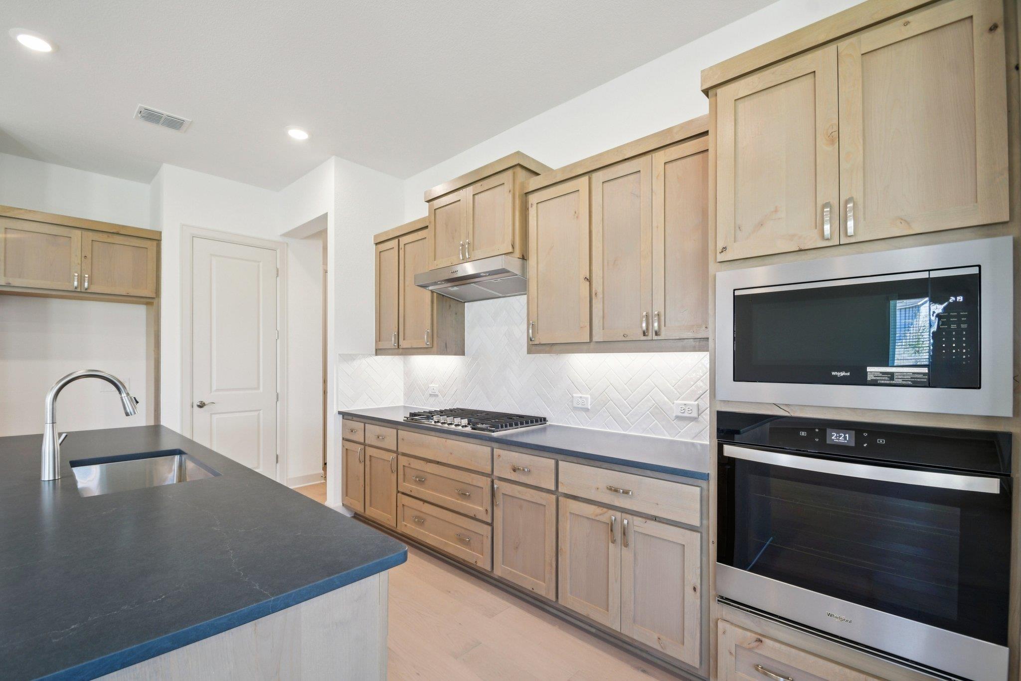 104 Wild Honeysuckle Way, San Marcos, TX 78666