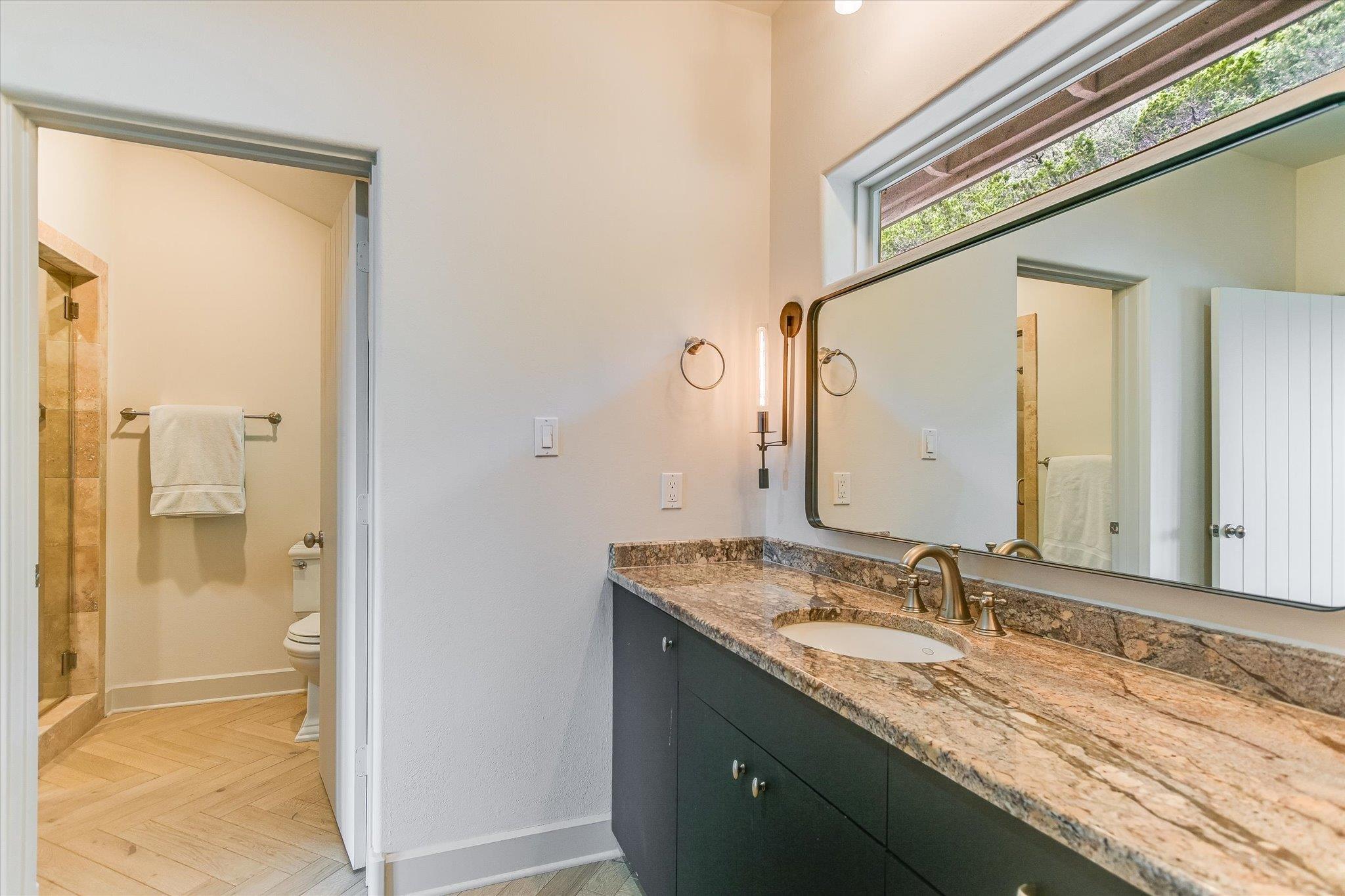 5304 Scenic View Dr, Austin, TX 78746