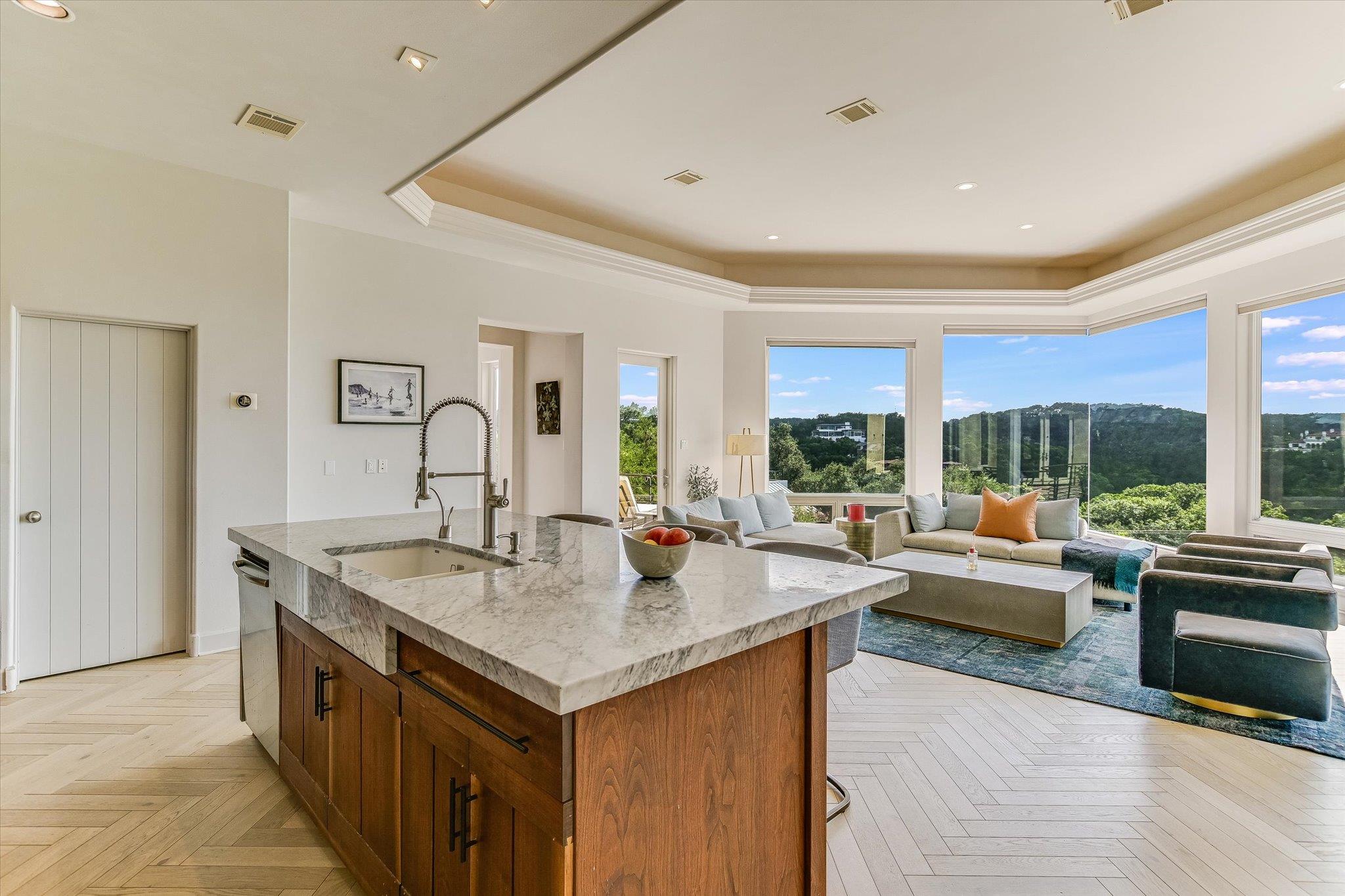 5304 Scenic View Dr, Austin, TX 78746