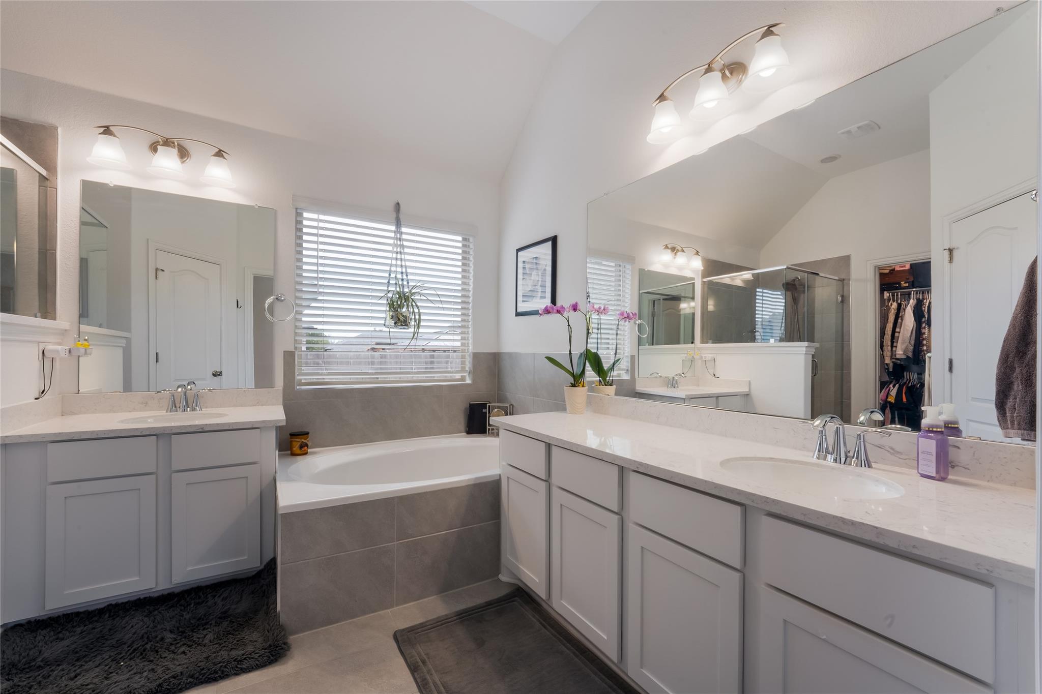 322 Jefferson Dr, Kyle, TX 78640