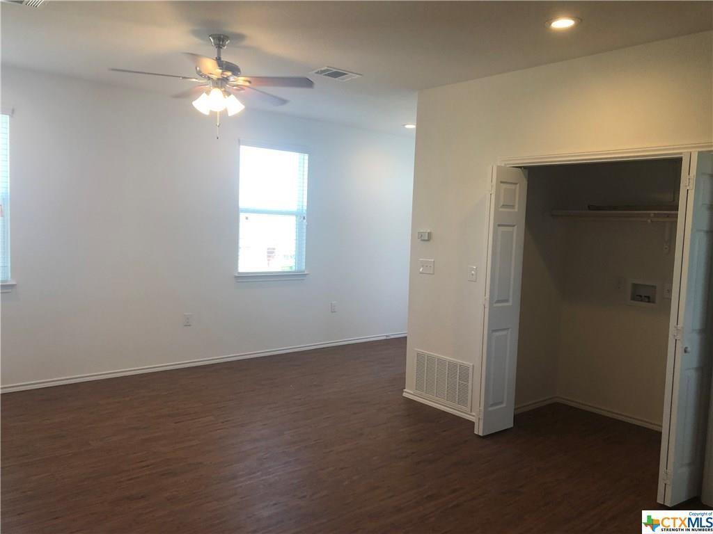 803 Hallie Cv # A, Lockhart, TX 78644