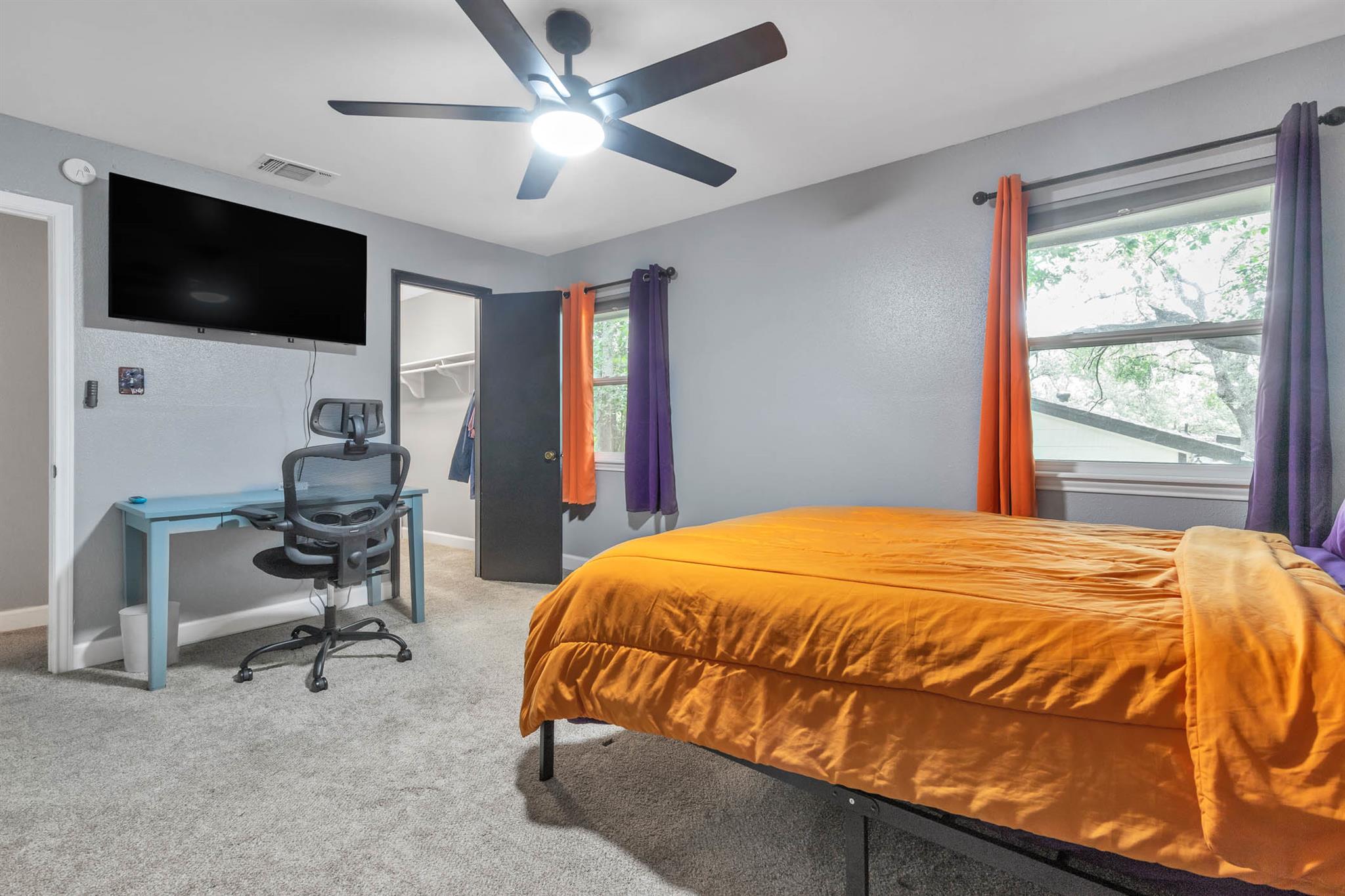 1102 Girard St, San Marcos, TX 78666