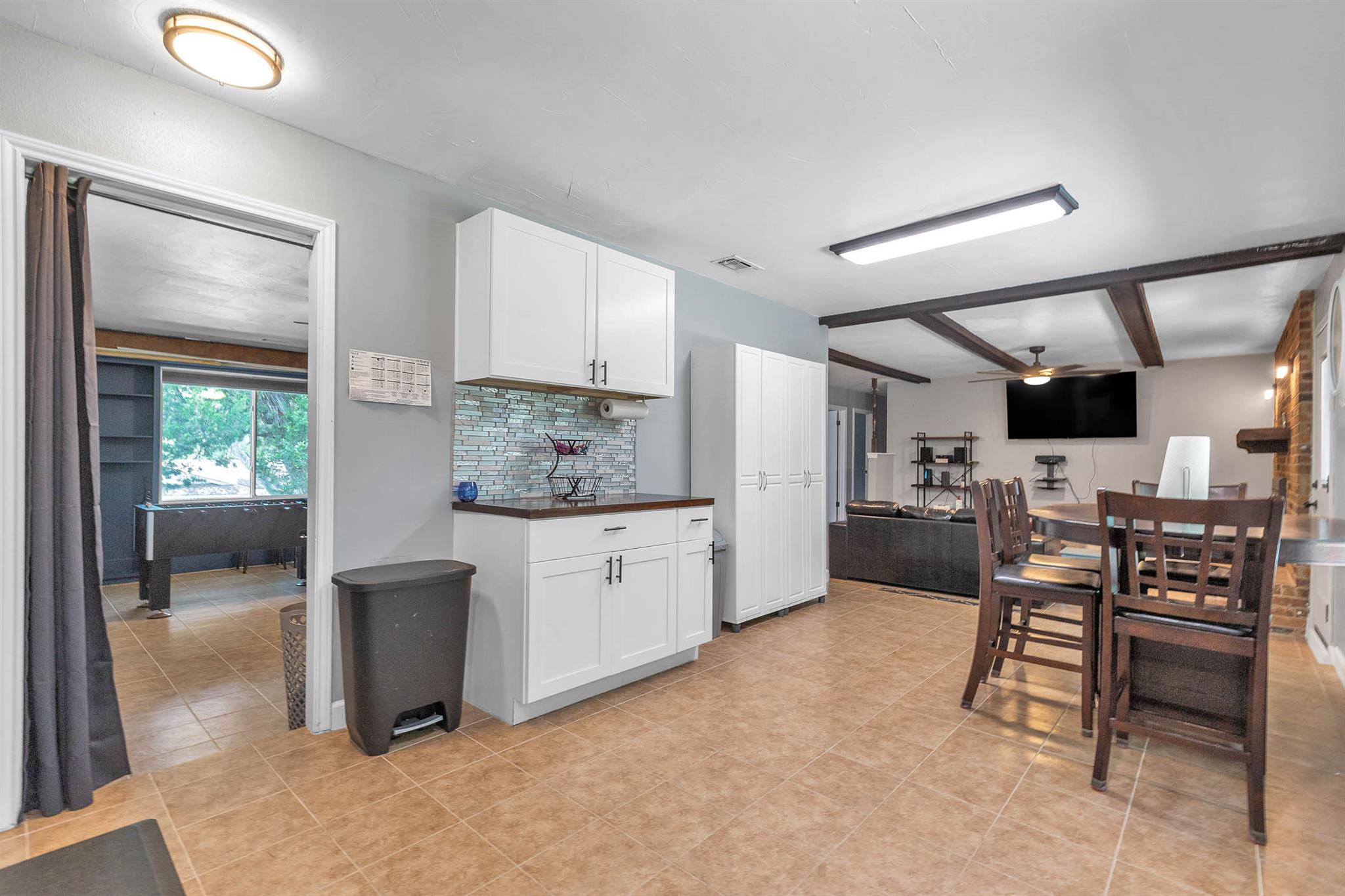 1102 Girard St, San Marcos, TX 78666