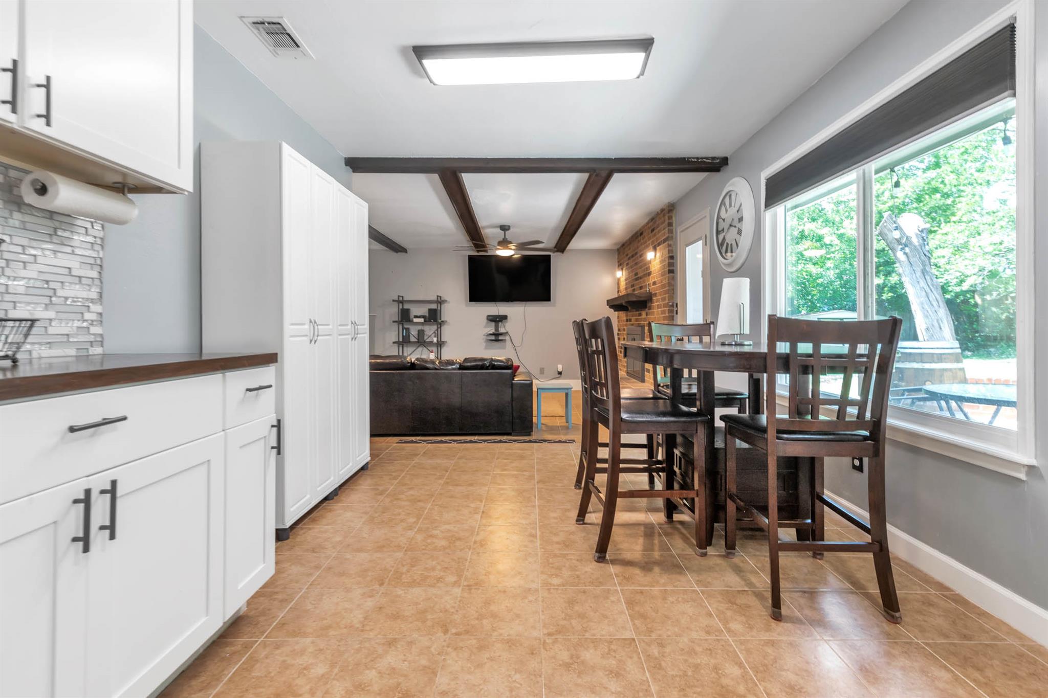 1102 Girard St, San Marcos, TX 78666