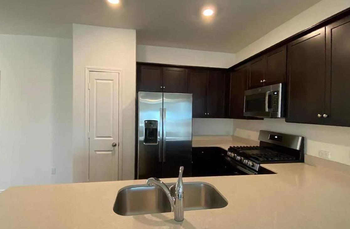 233 Gabriels Bluff Dr, Georgetown, TX 78626