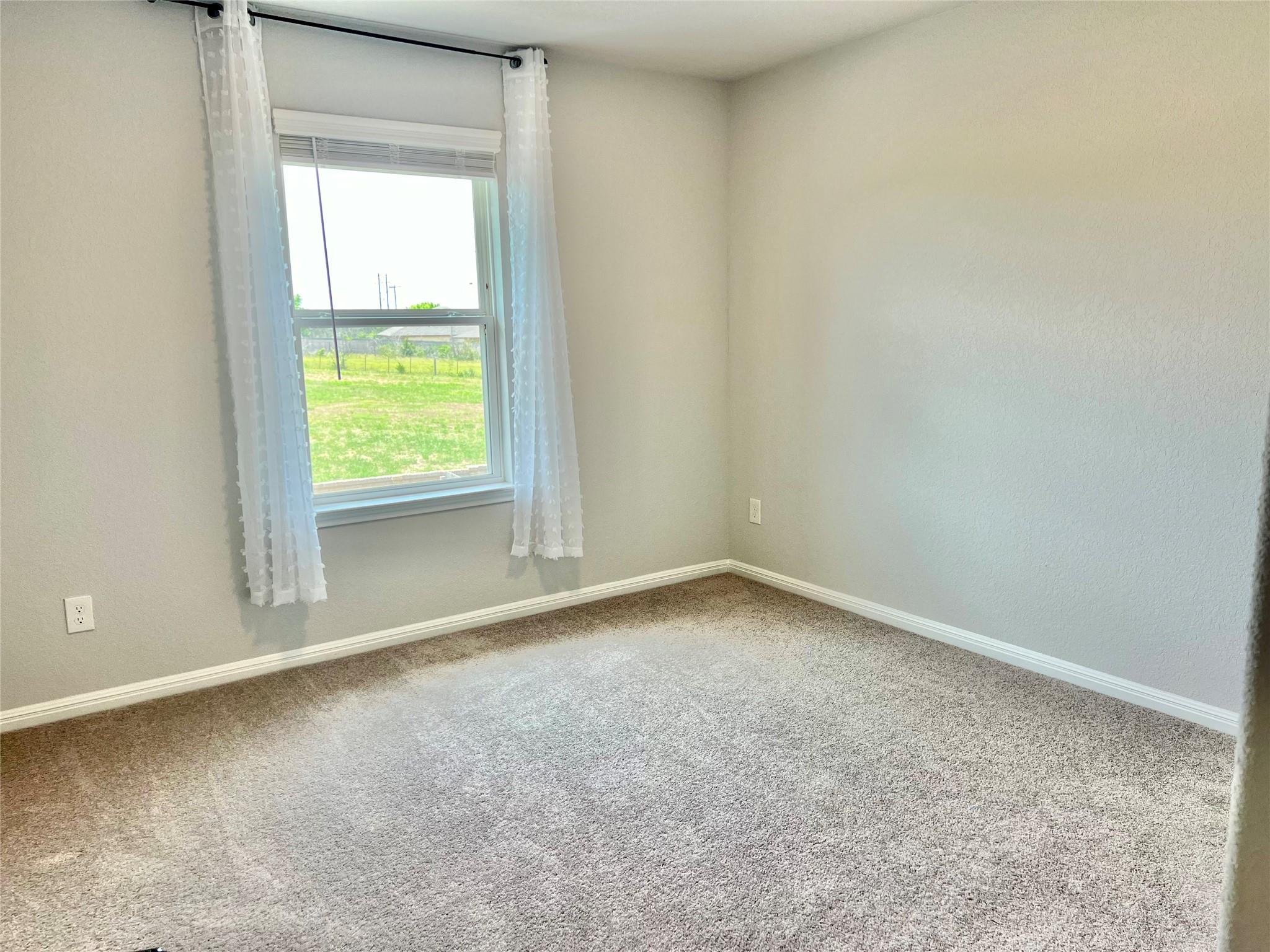 6554 Marsh Ln, Buda, TX 78610