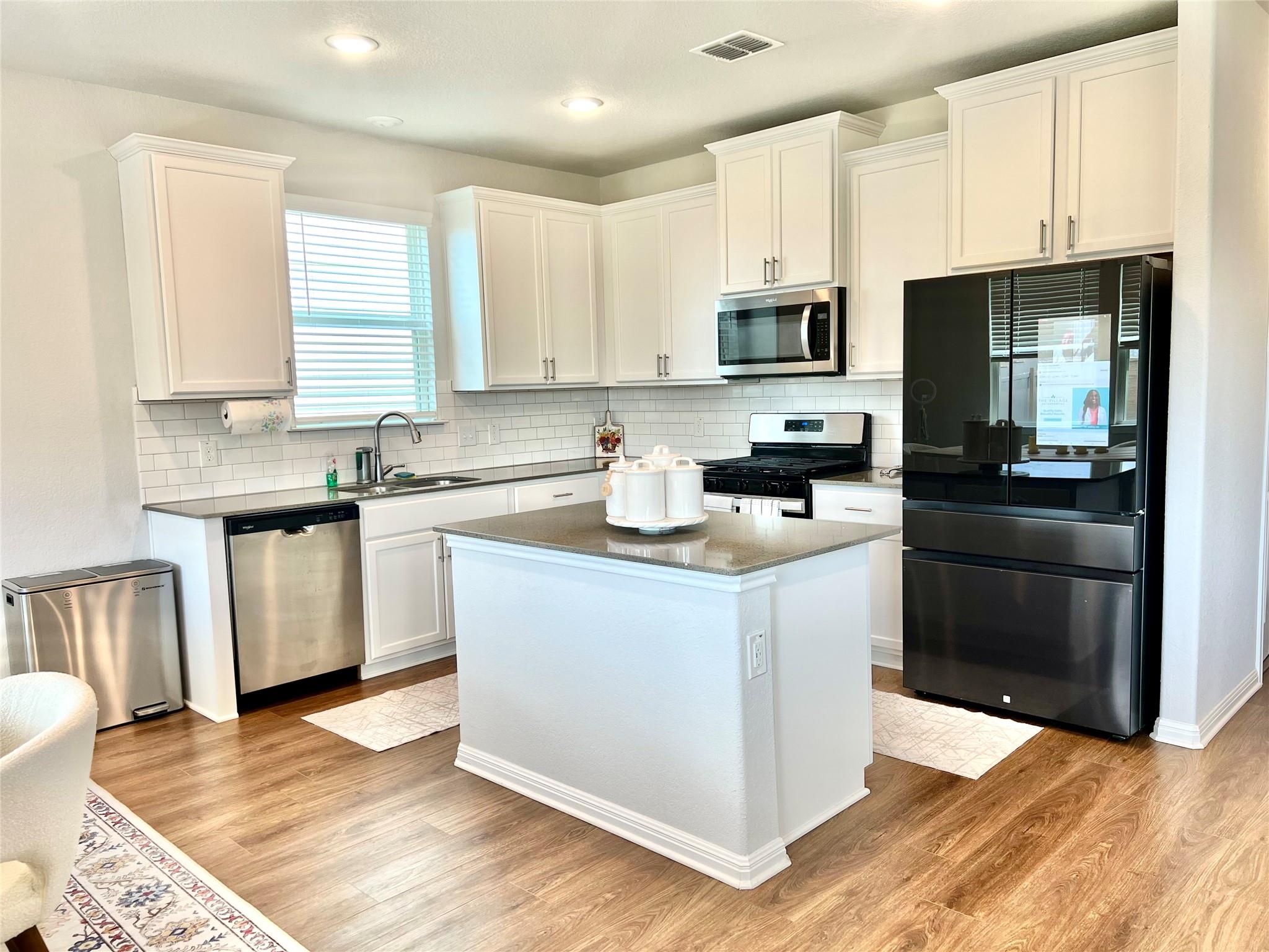 6554 Marsh Ln, Buda, TX 78610