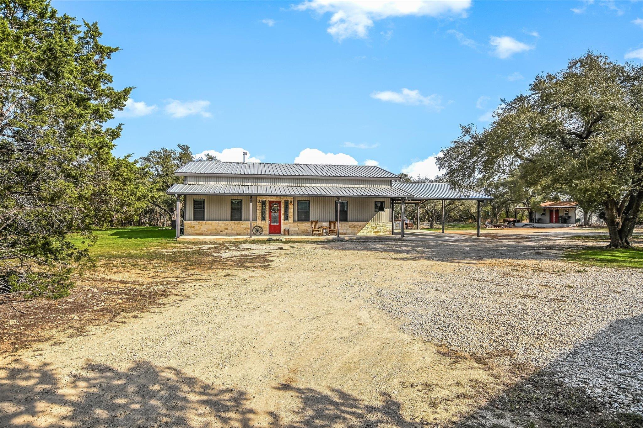 542 Stars And Stripes, Fischer, TX 78623