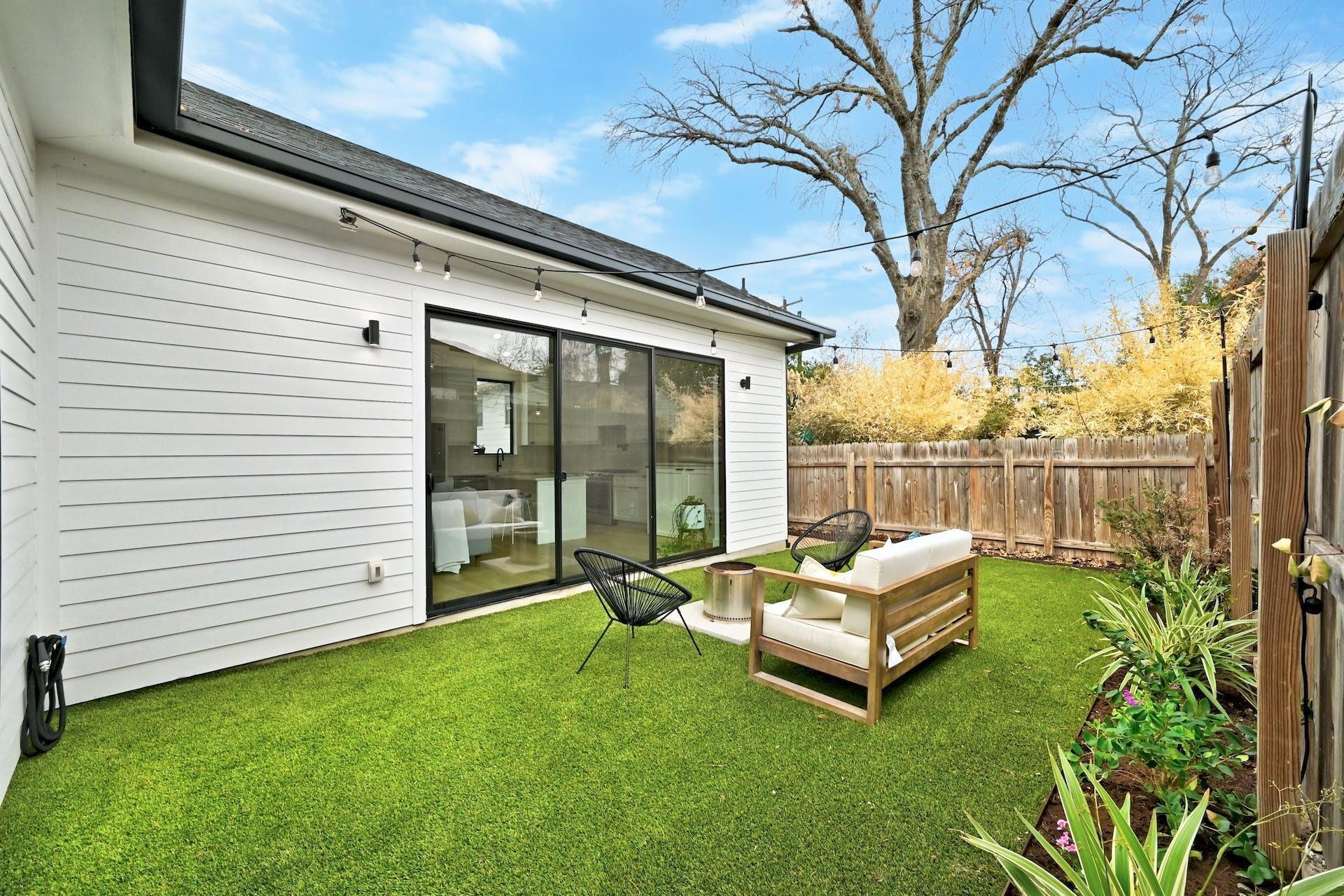 2216 Lindell Ave # 2, Austin, TX 78704