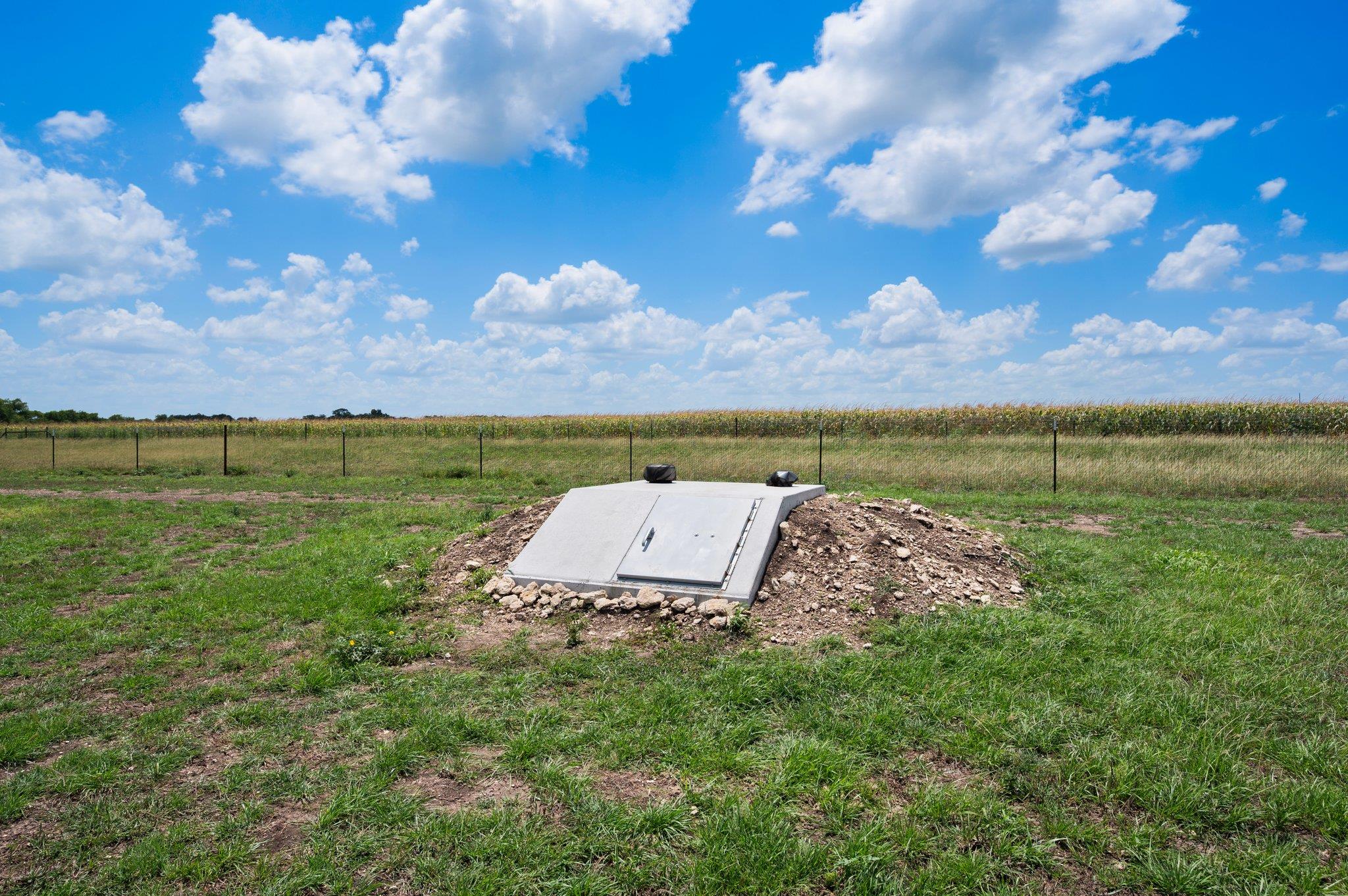 712 County Road 330, Granger, TX 76530