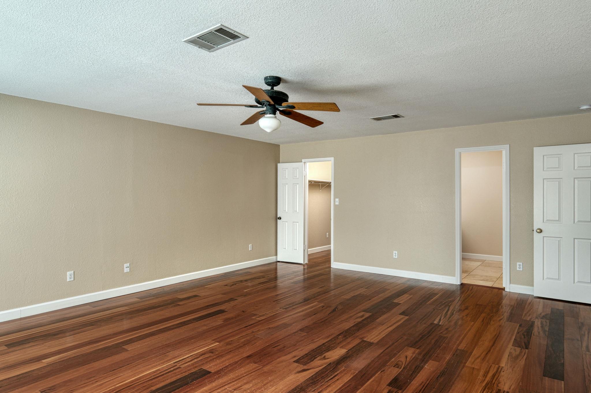 11412 Kingsgate Dr, Austin, TX 78748