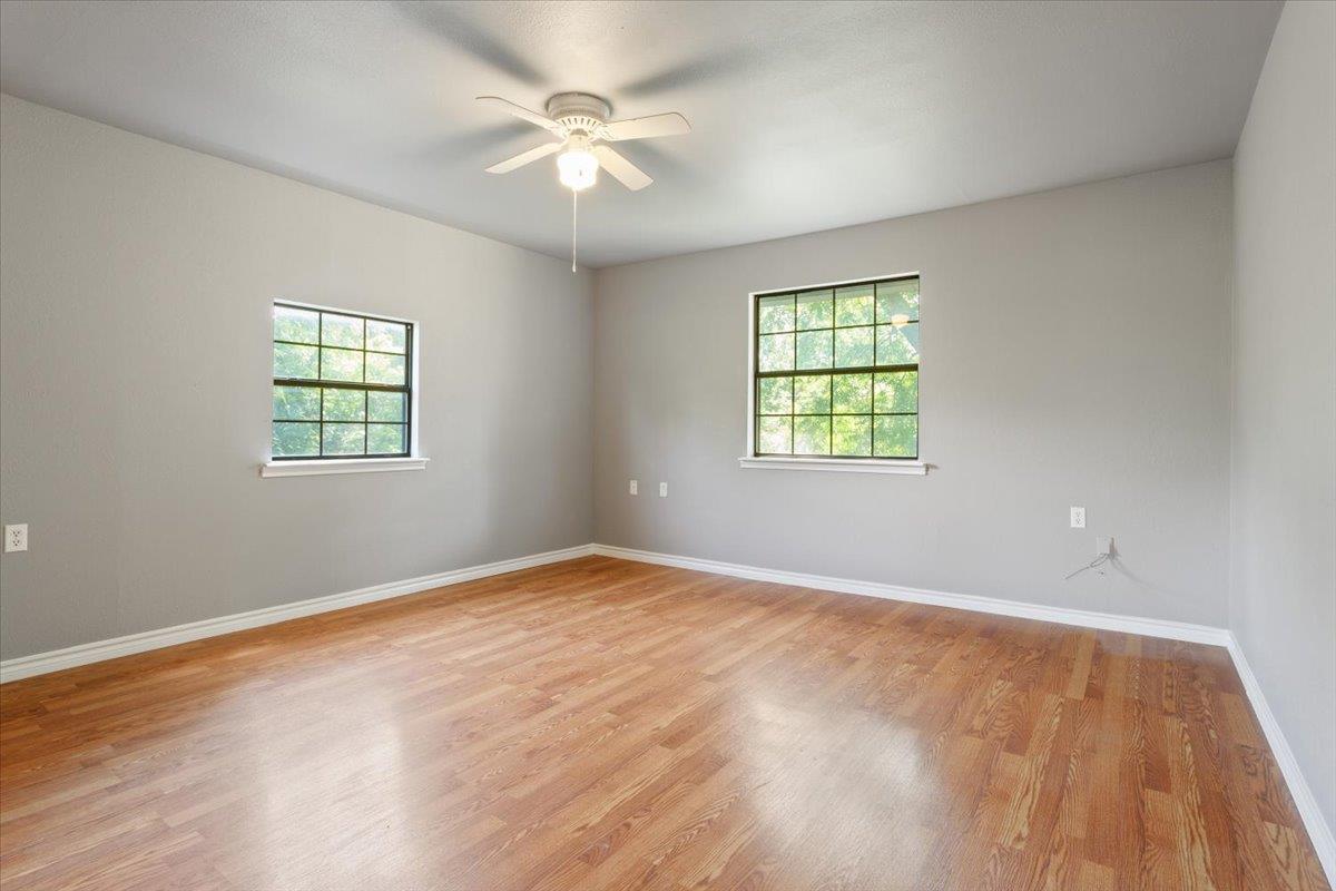 808 N 10th St, Temple, TX 76501