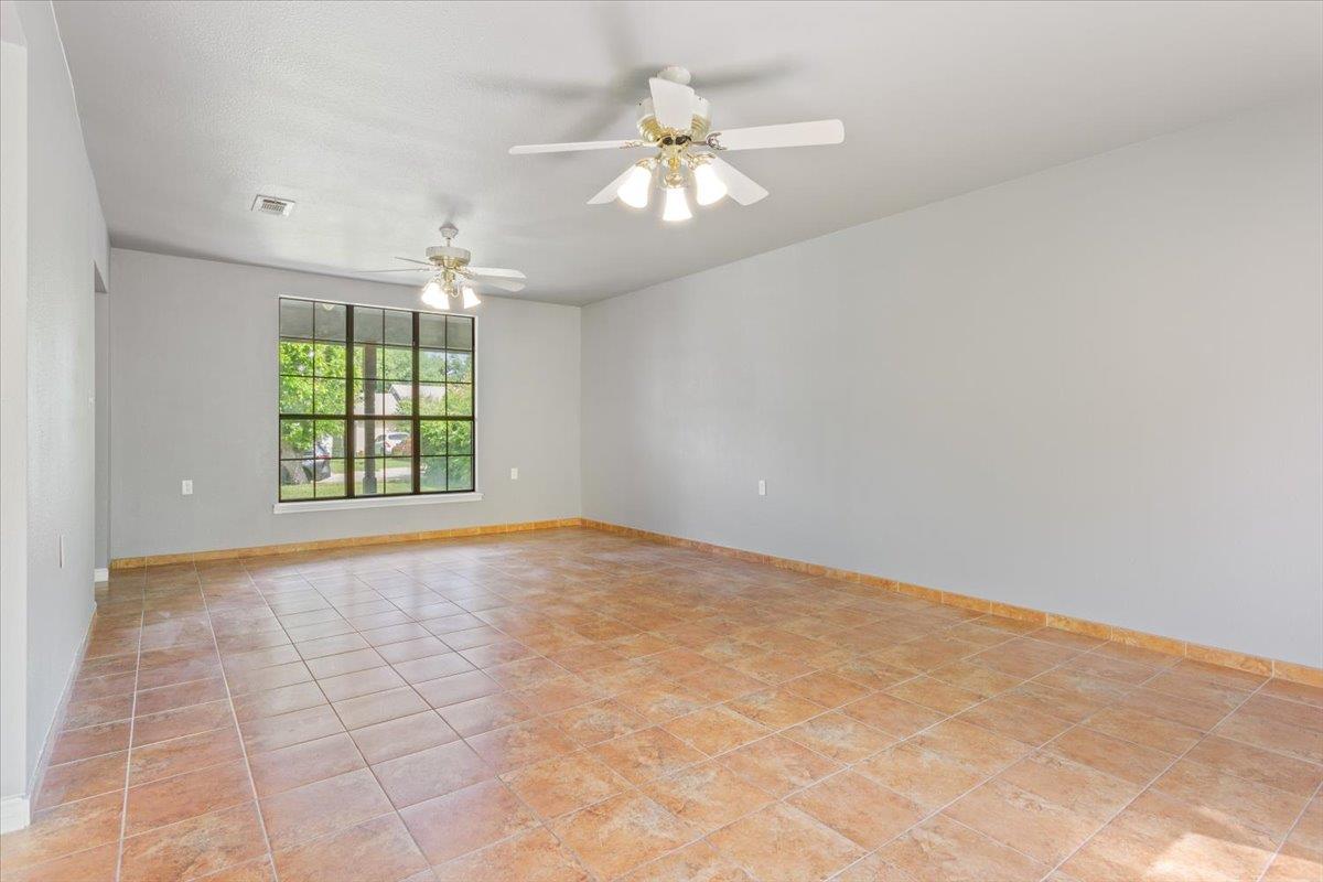 808 N 10th St, Temple, TX 76501