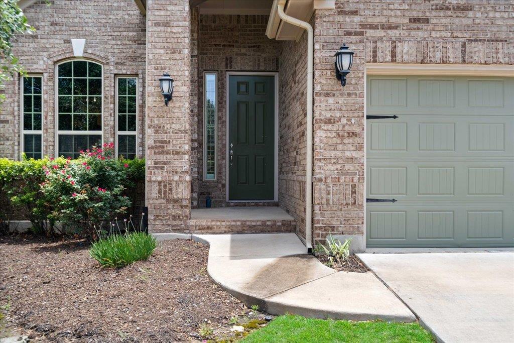 2520 Milan Meadows Dr, Leander, TX 78641