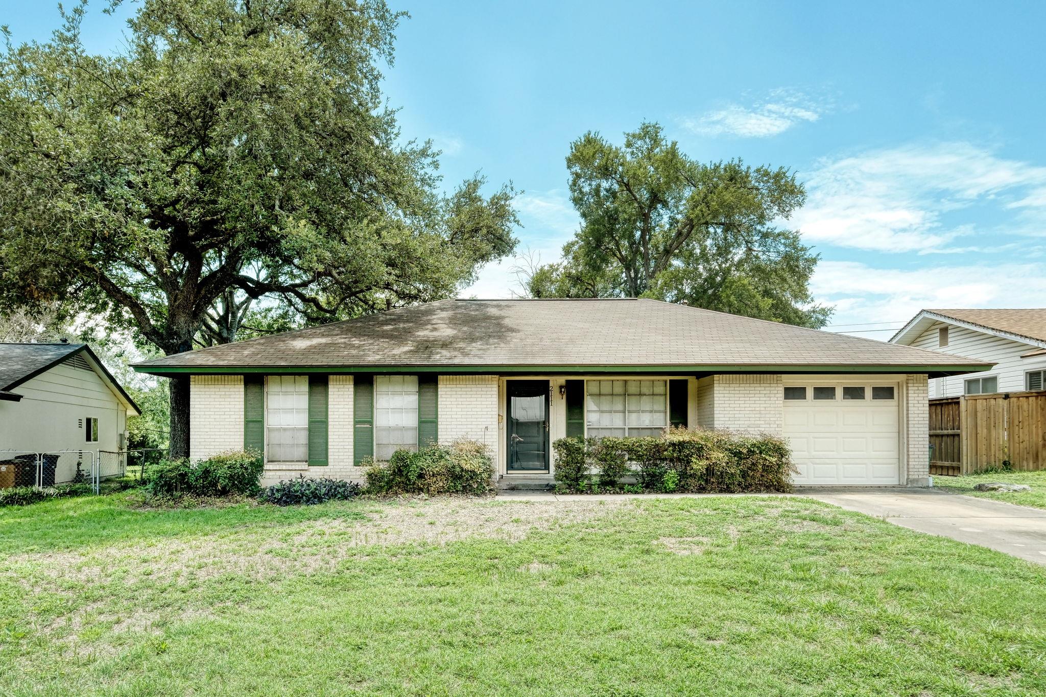 2111 Falcon Hill Dr, Austin, TX 78745