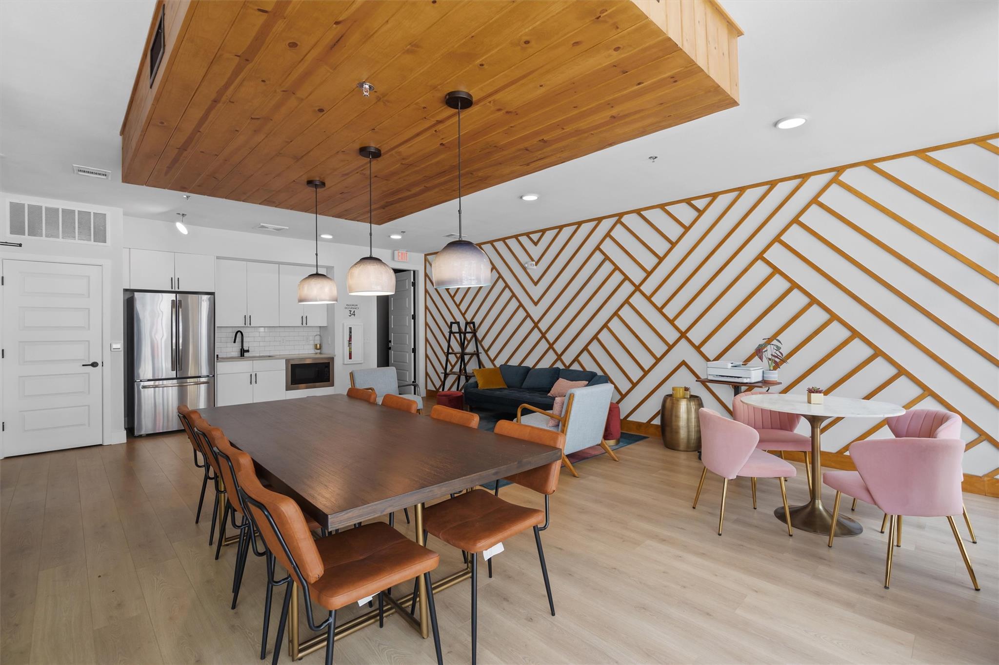 3101 Govalle Ave # 210, Austin, TX 78702