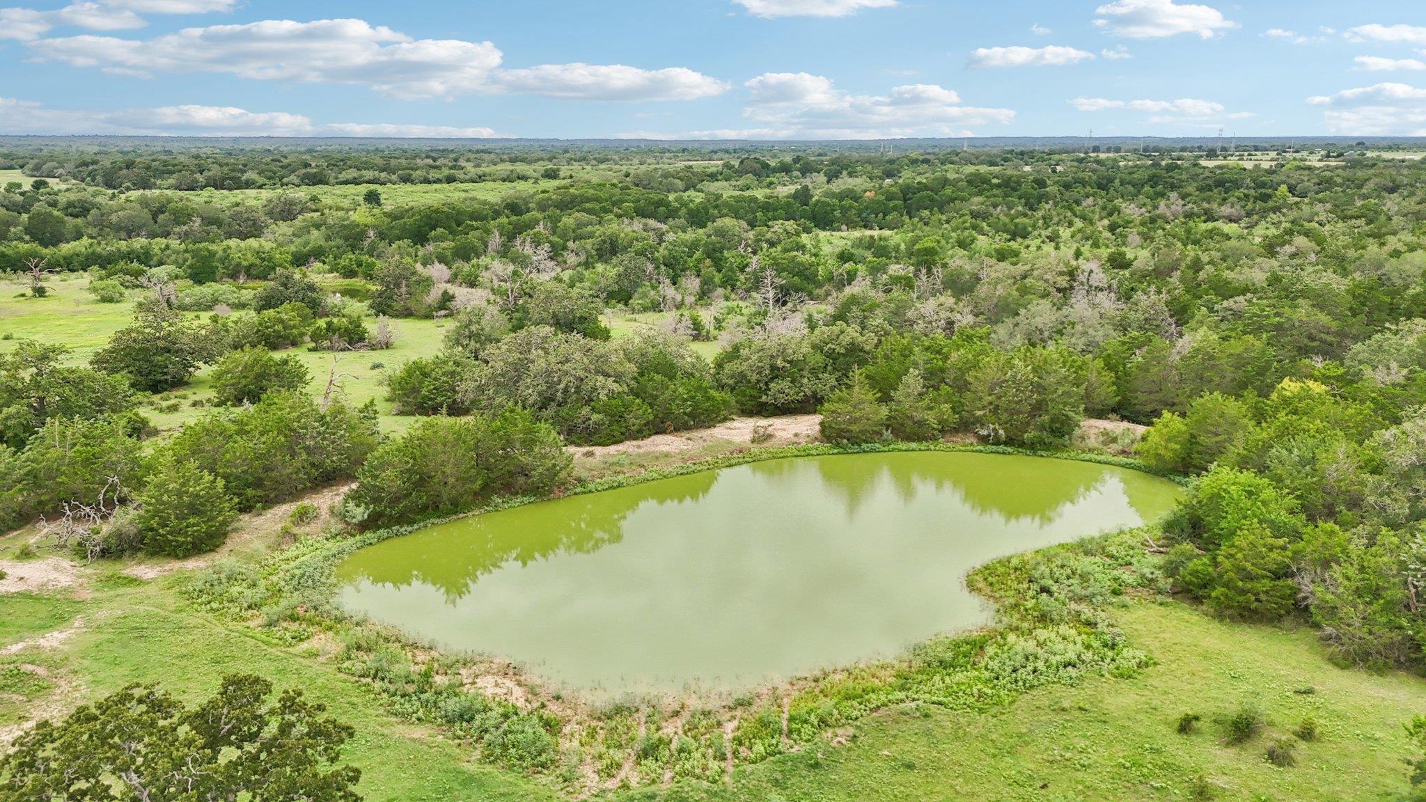 170 Zack Ln, Giddings, TX 78942