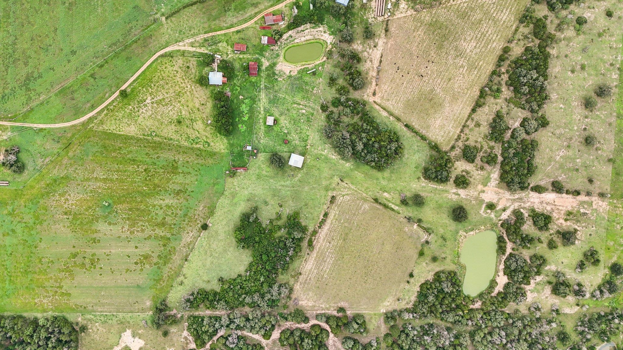 170 Zack Ln, Giddings, TX 78942