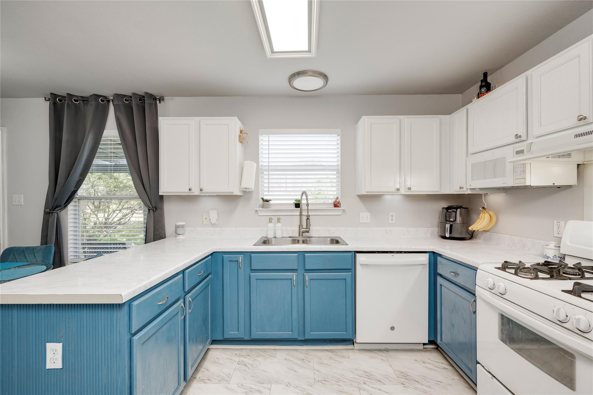 148 Buttercup Way, Kyle, TX 78640