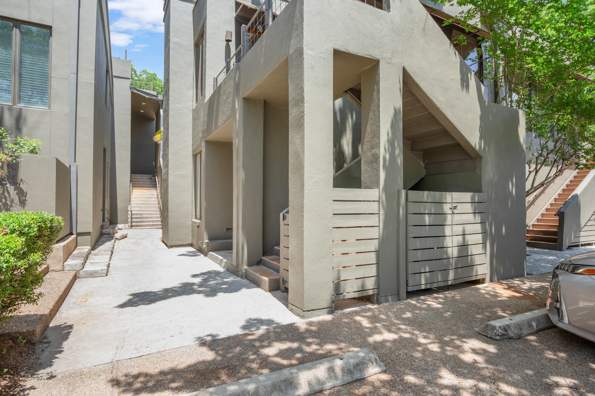 1111 W 12th St # 103, Austin, TX 78703
