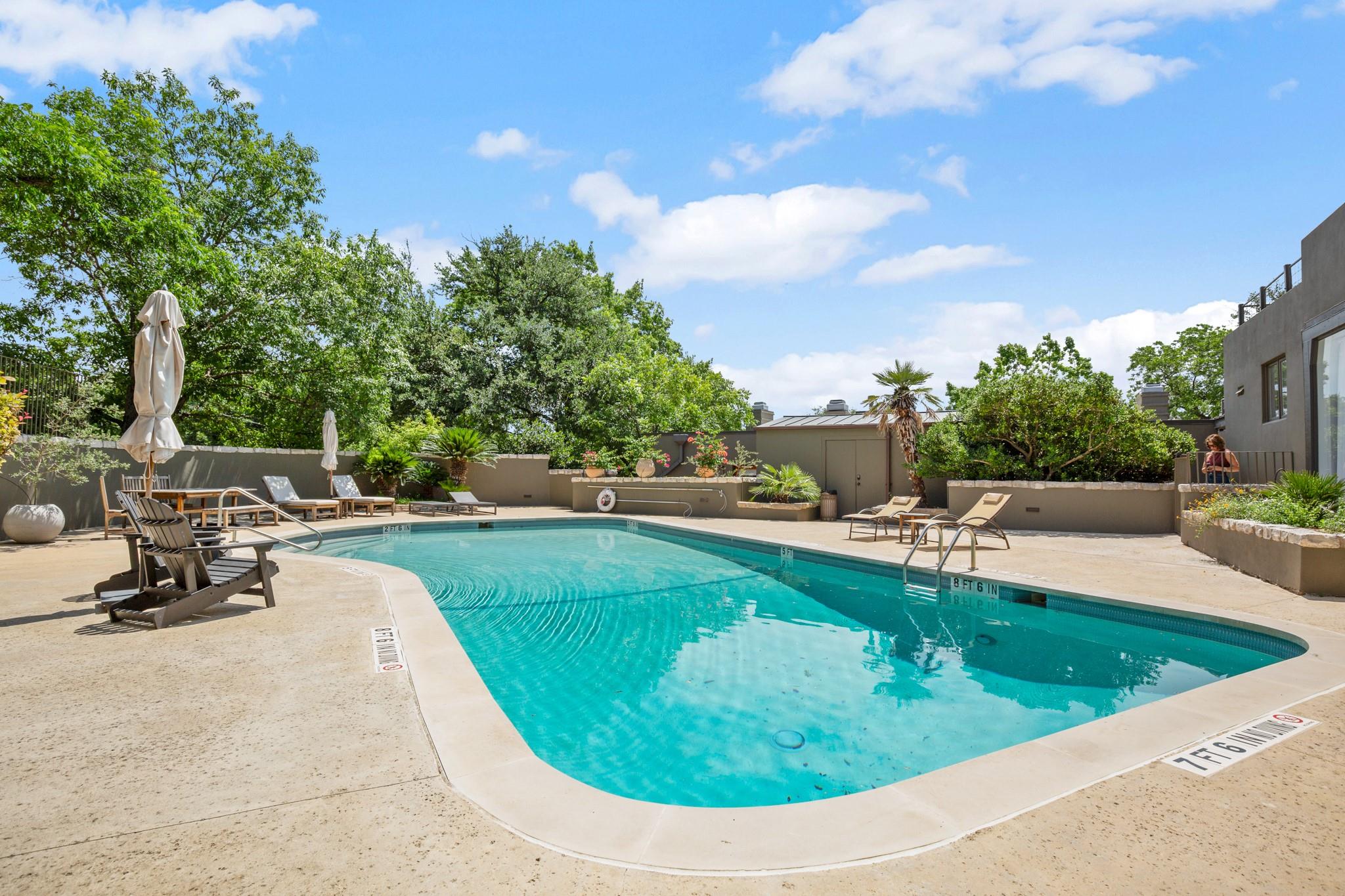 1111 W 12th St # 103, Austin, TX 78703