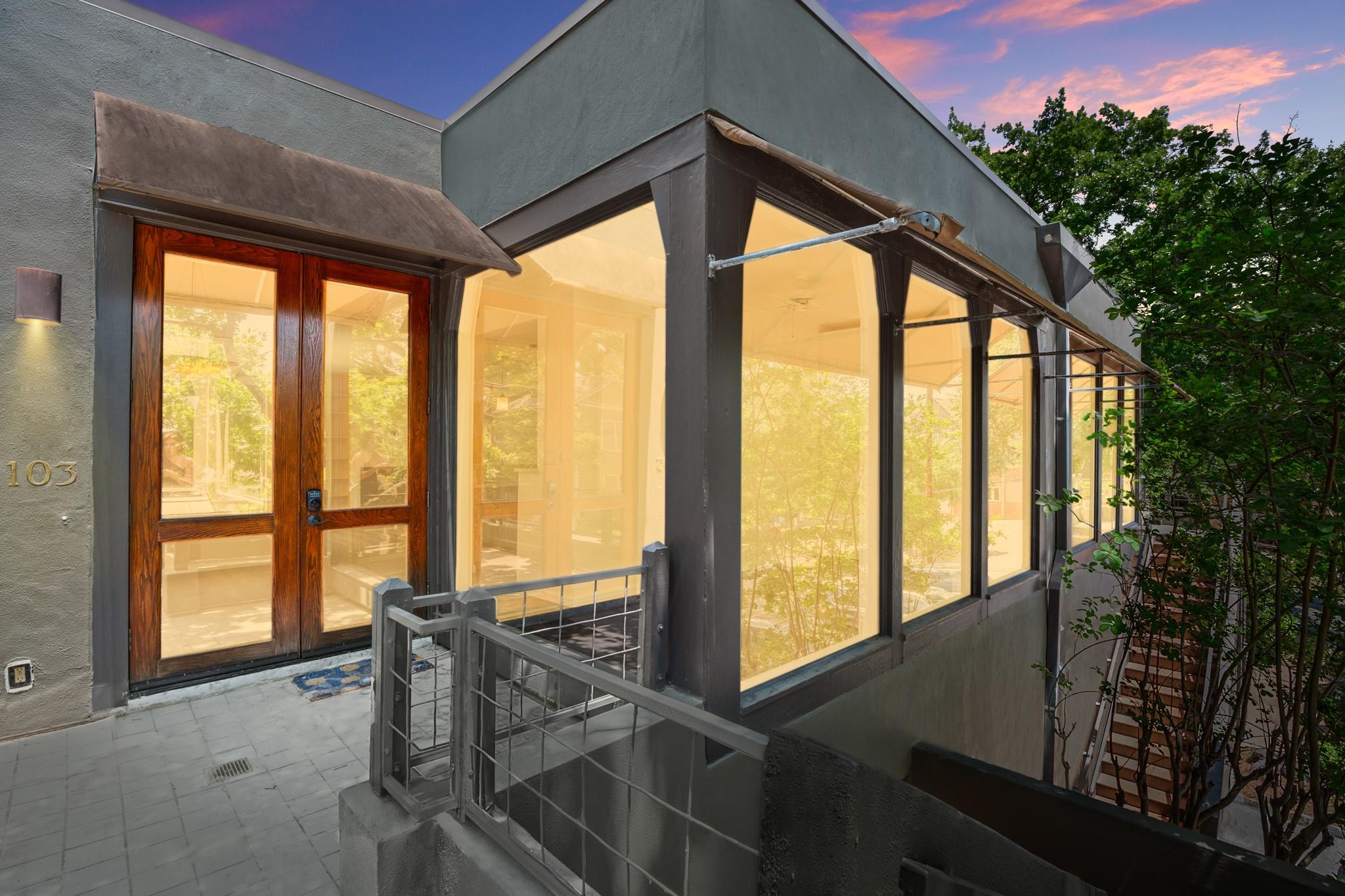 1111 W 12th St # 103, Austin, TX 78703