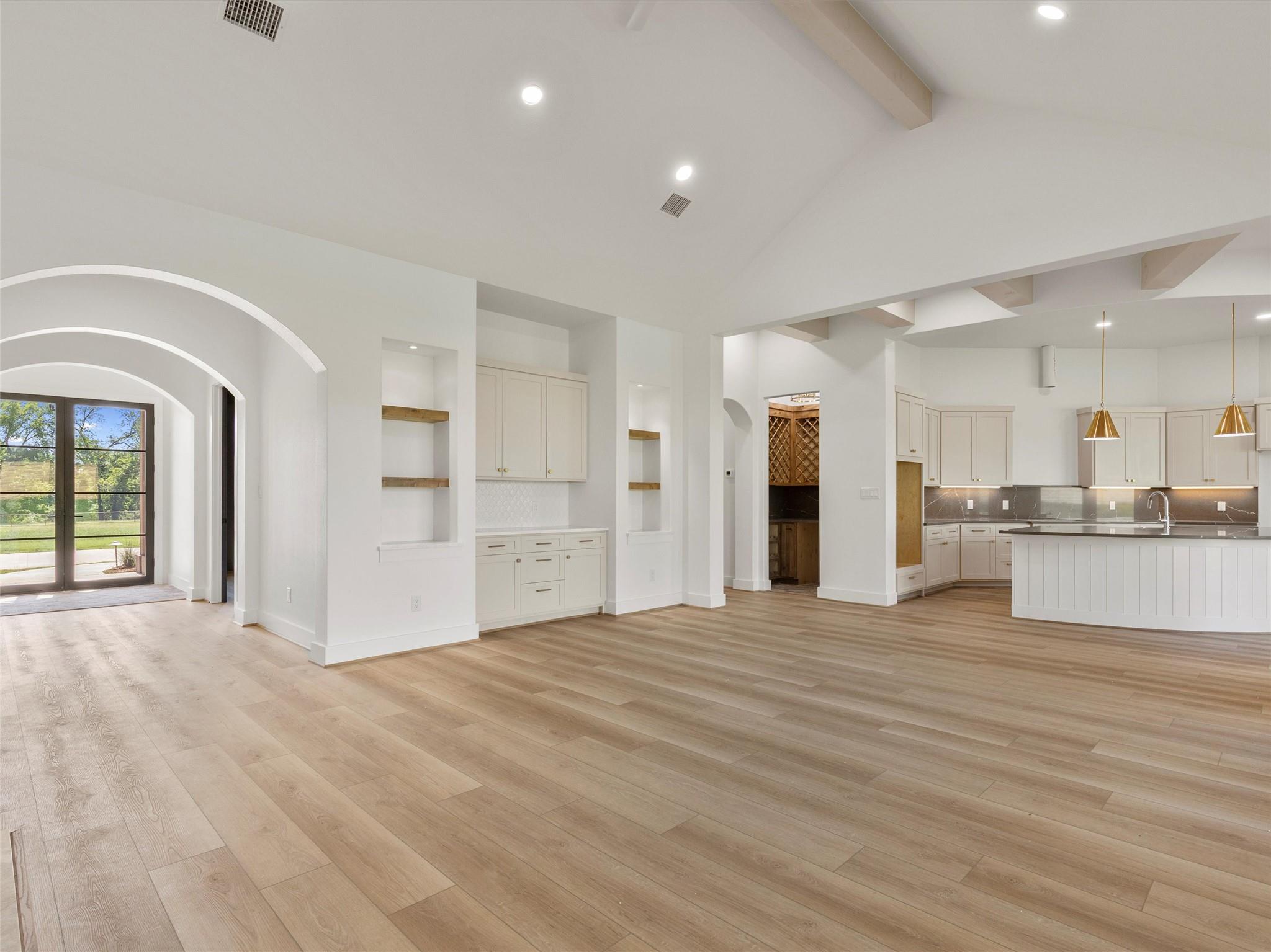 147 Hydrangea Dr, Smithville, TX 78957