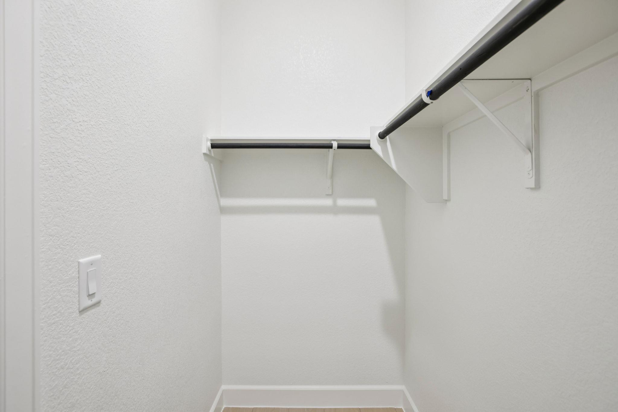 1851 Dancing Oak Ln, San Marcos, TX 78666