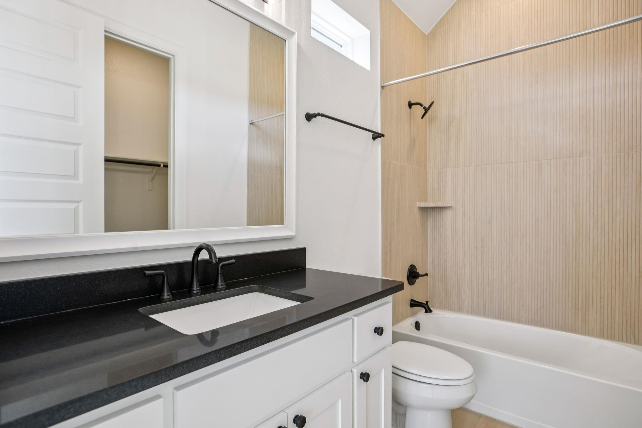 1851 Dancing Oak Ln, San Marcos, TX 78666