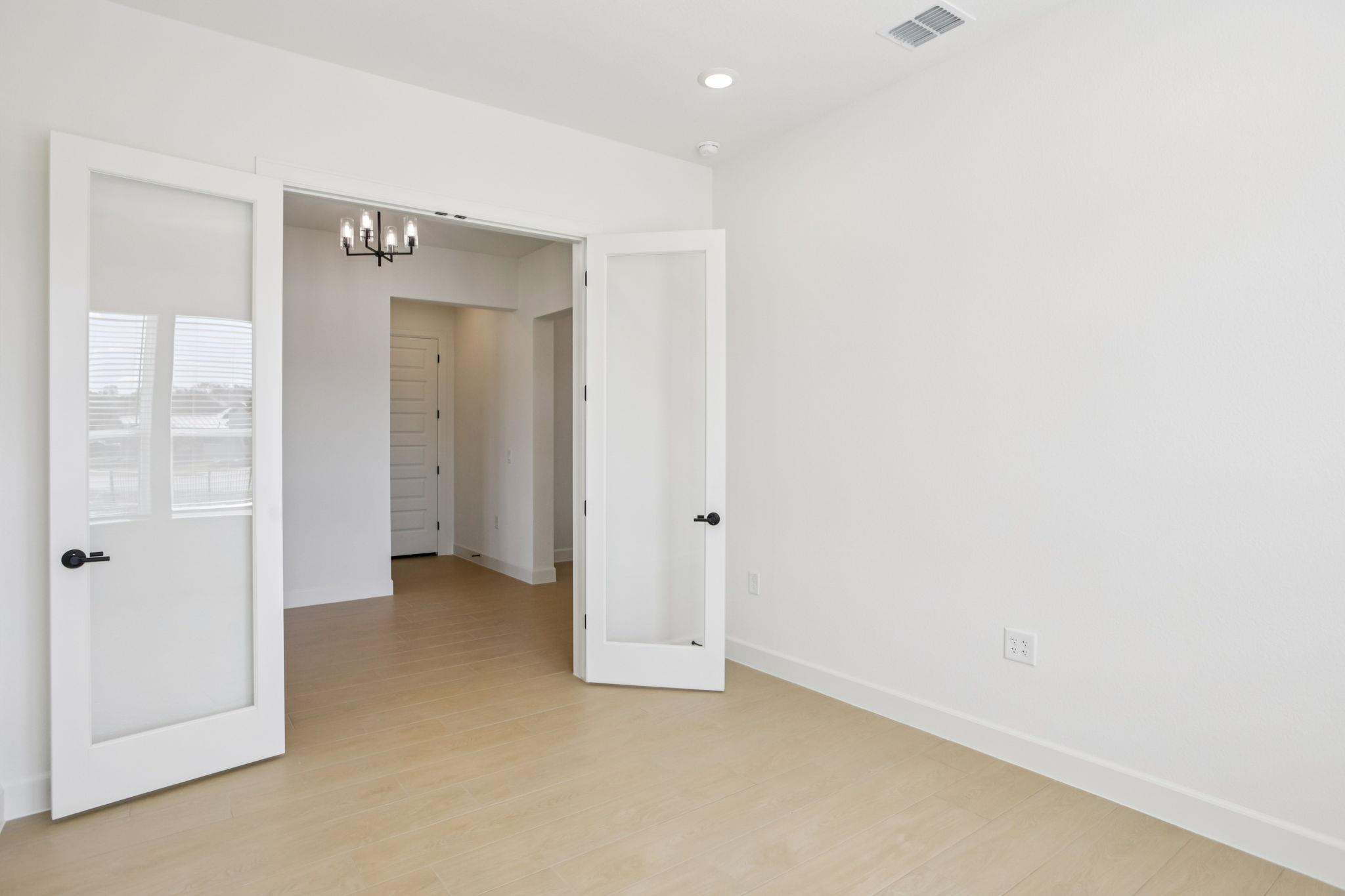 1851 Dancing Oak Ln, San Marcos, TX 78666