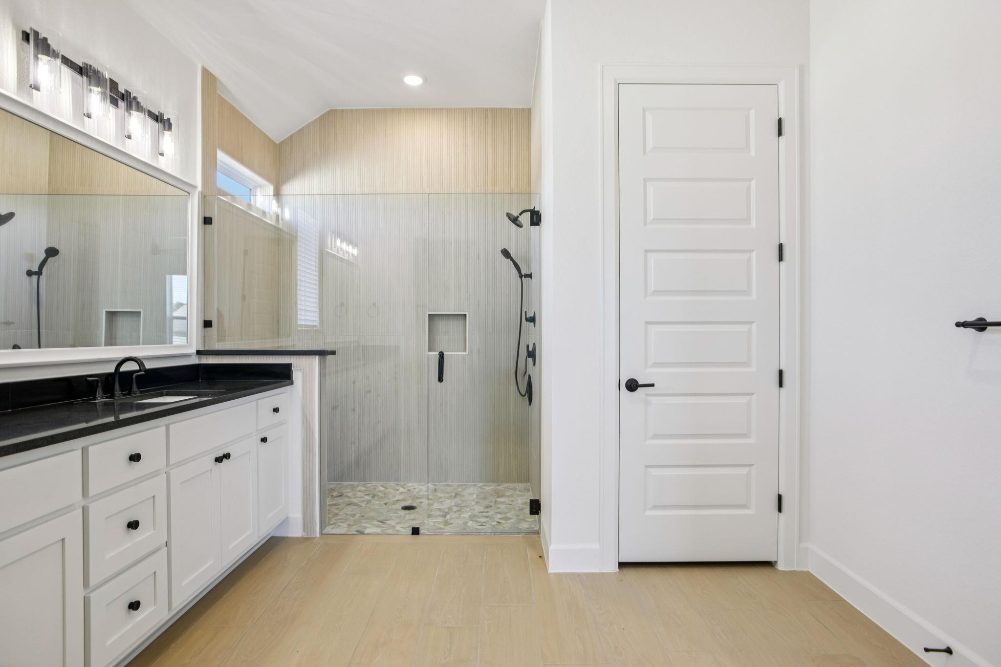 1851 Dancing Oak Ln, San Marcos, TX 78666