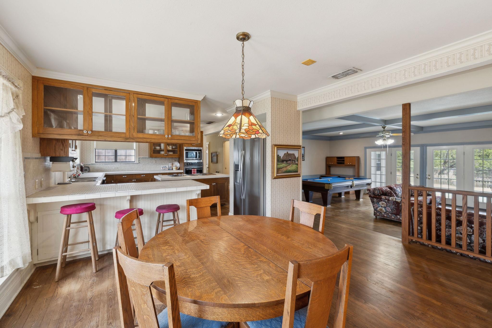 27846 Natural Bridge Caverns Rd, San Antonio, TX 78266