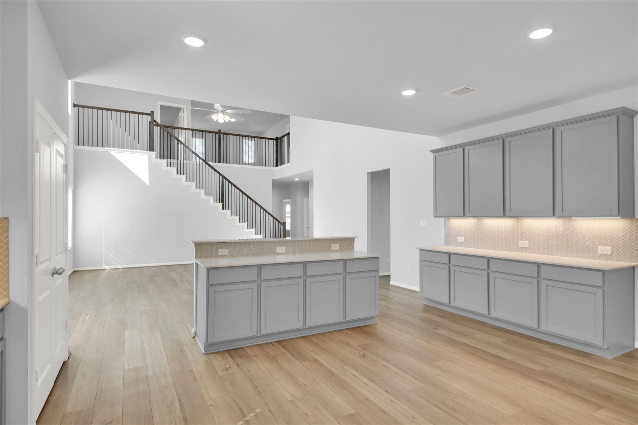 113 Greenthread Dr, Liberty Hill, TX 78642