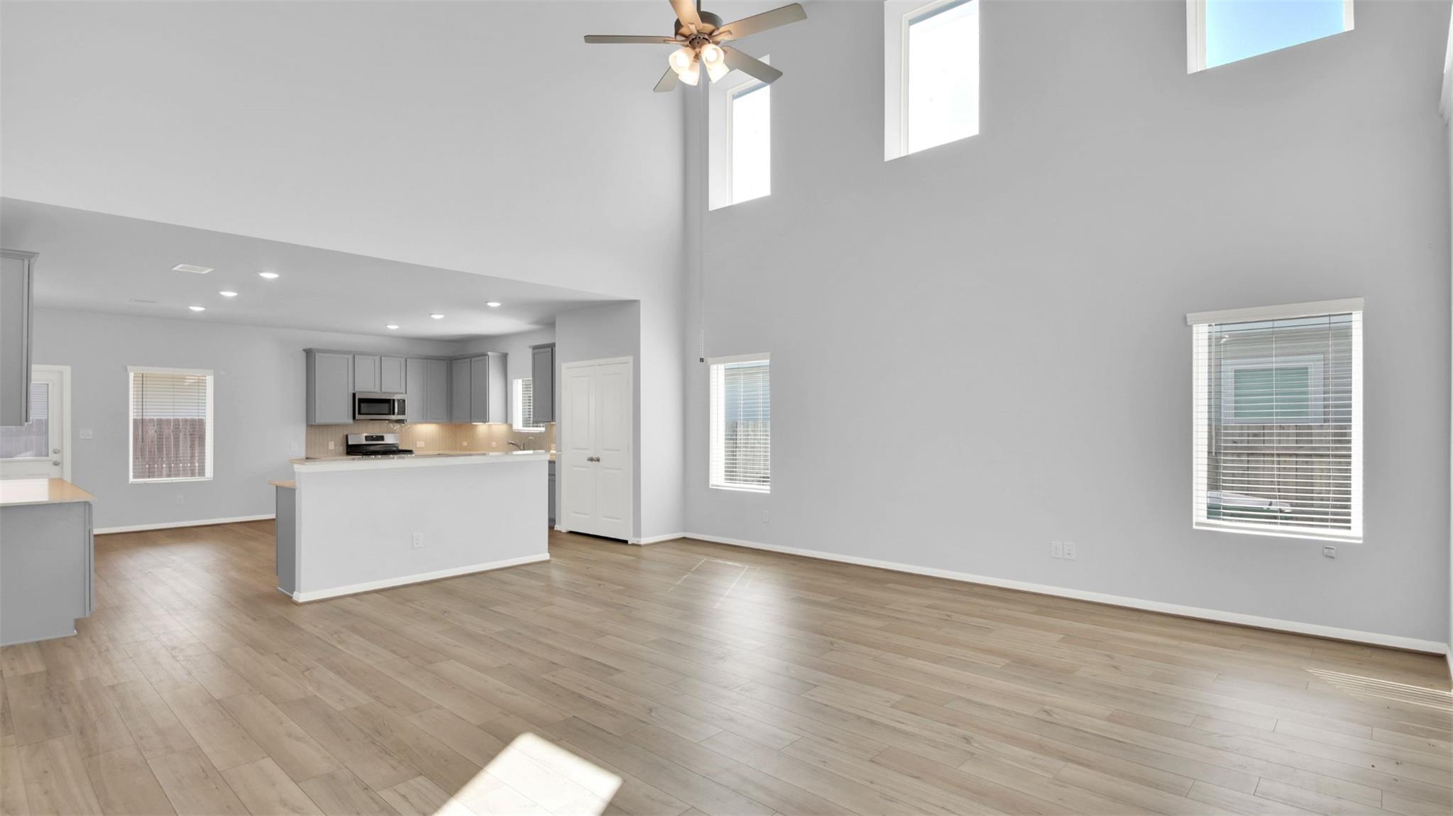 113 Greenthread Dr, Liberty Hill, TX 78642