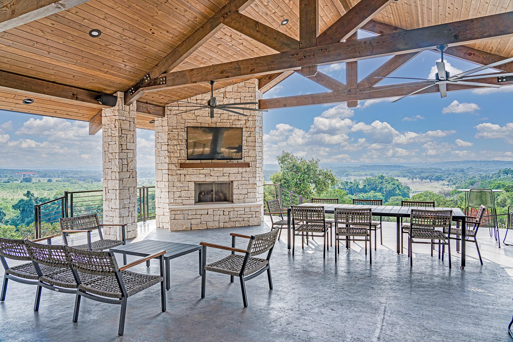 1942 Paradise Pkwy, Canyon Lake, TX 78133