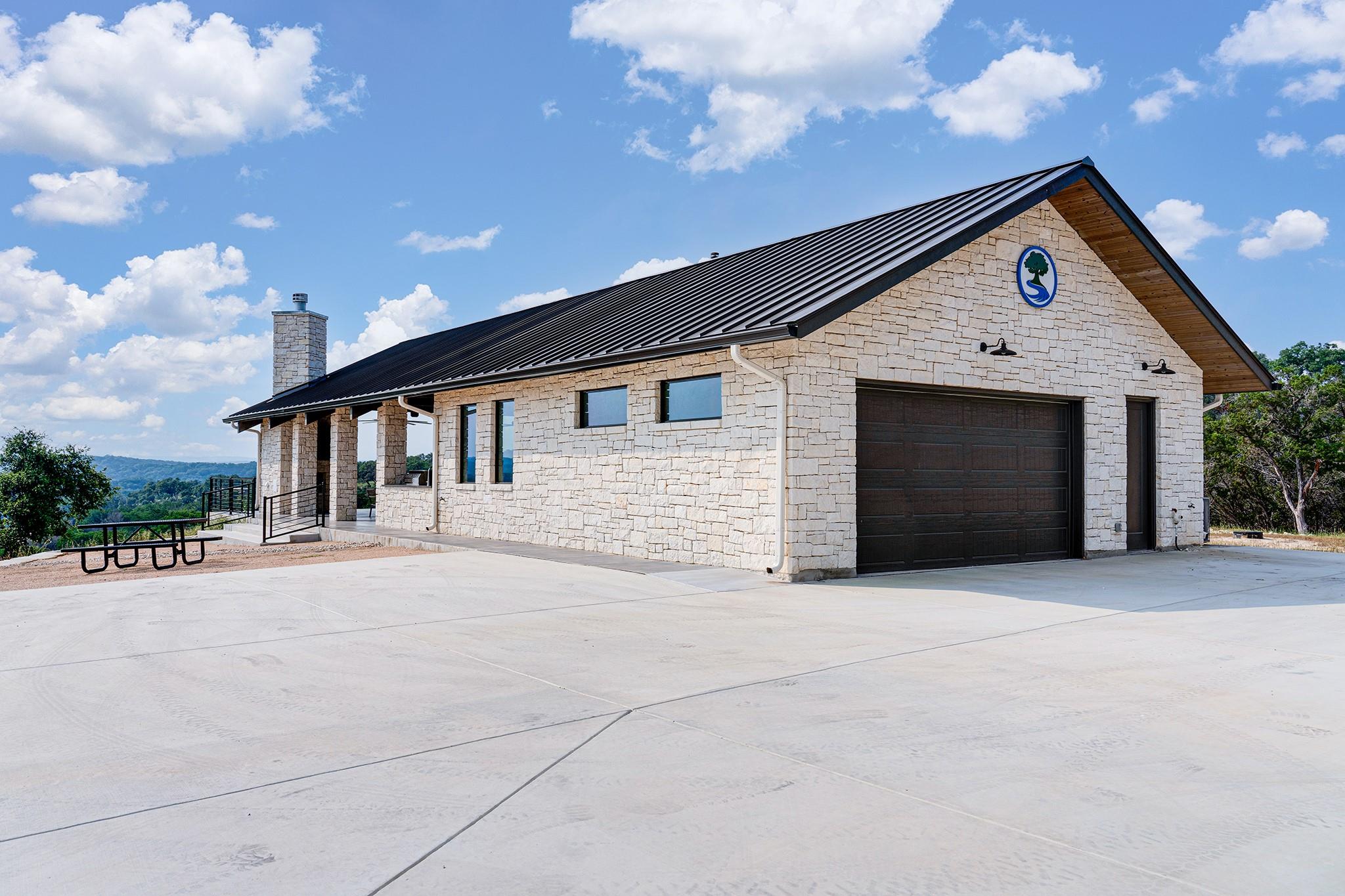 1942 Paradise Pkwy, Canyon Lake, TX 78133