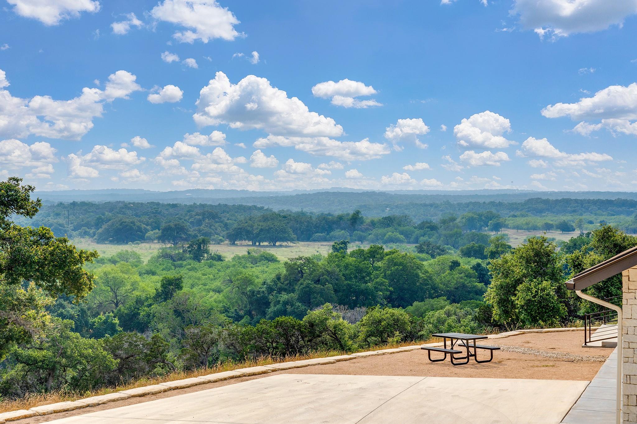 1942 Paradise Pkwy, Canyon Lake, TX 78133