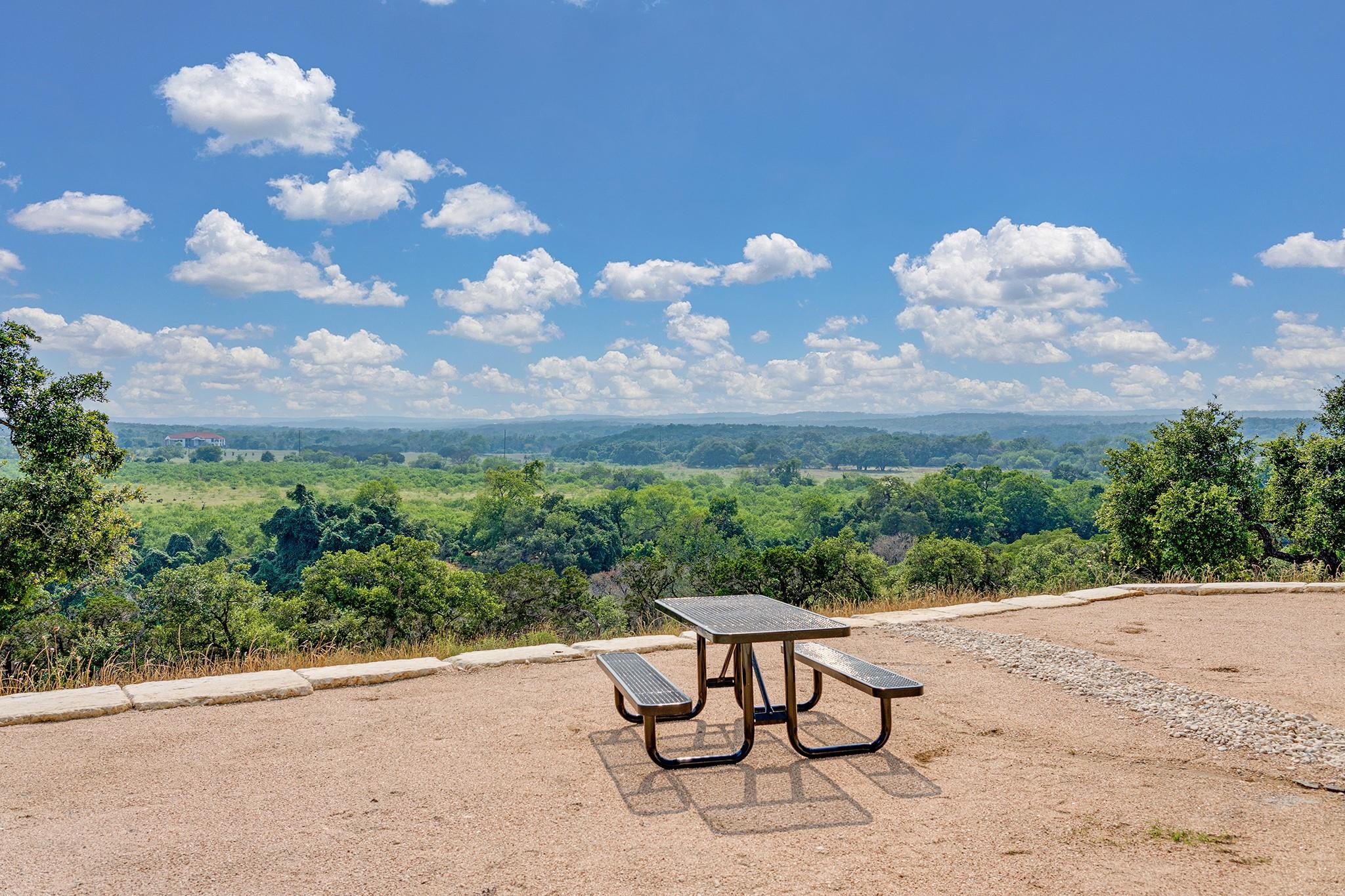 1942 Paradise Pkwy, Canyon Lake, TX 78133