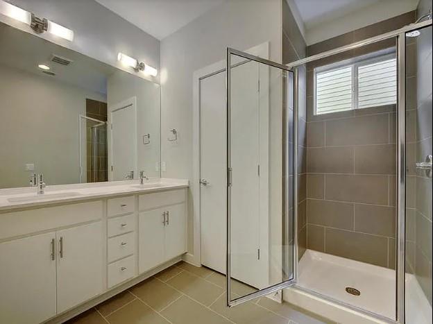 5616 S 1st St # 43, Austin, TX 78745