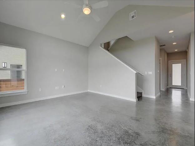 5616 S 1st St # 43, Austin, TX 78745