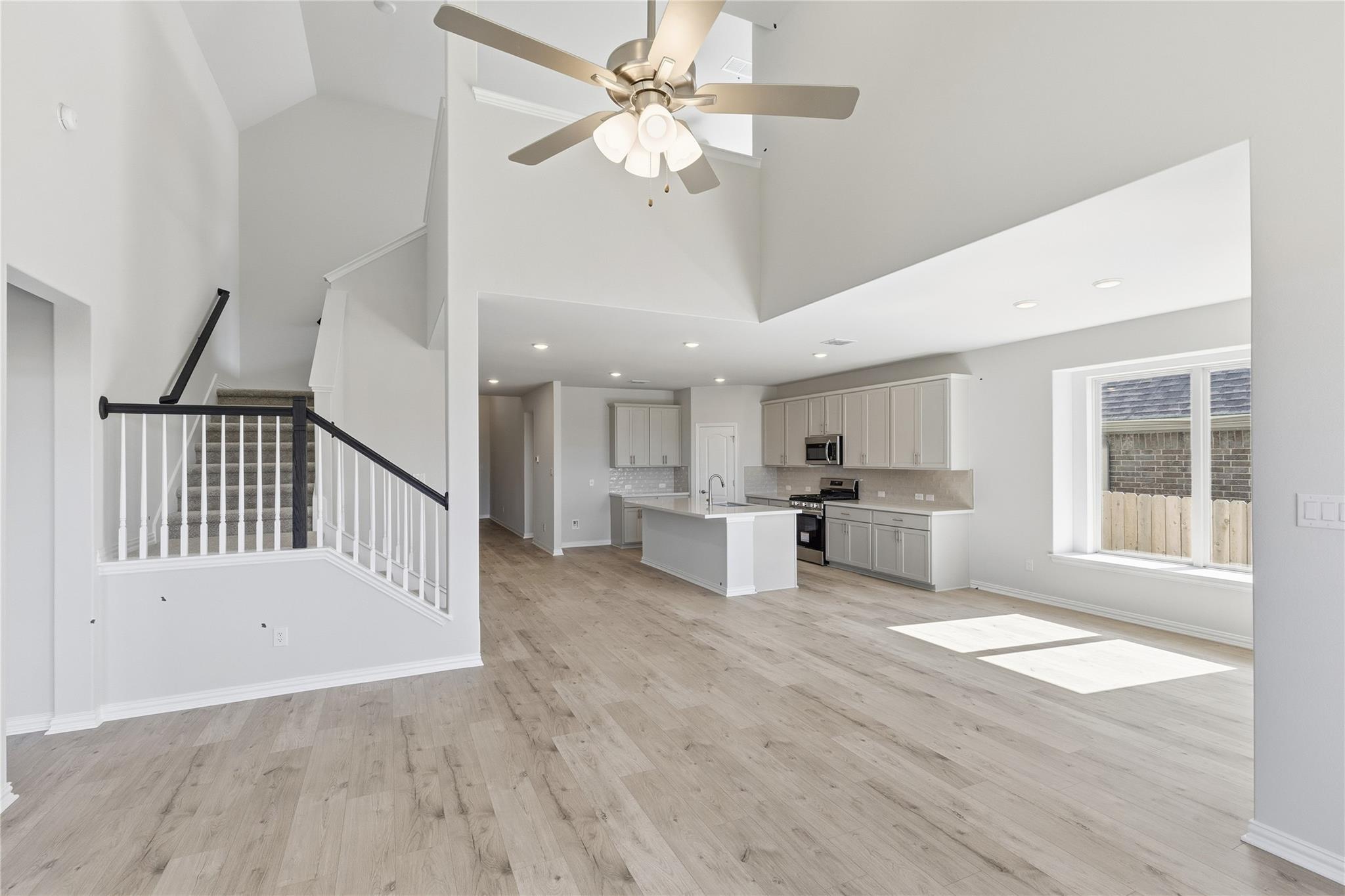 13512 Hamilton Hart Dr, Elgin, TX 78621