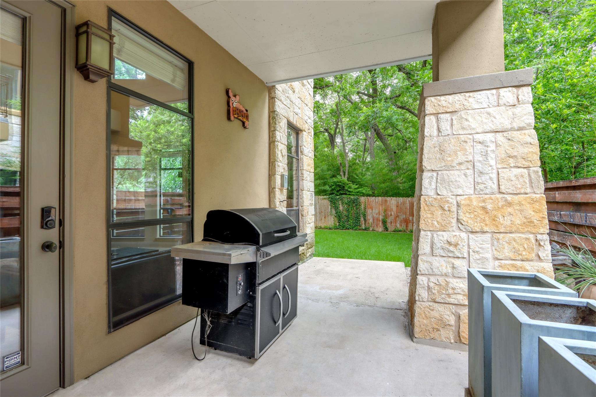 2312 Thornton Rd # B, Austin, TX 78704