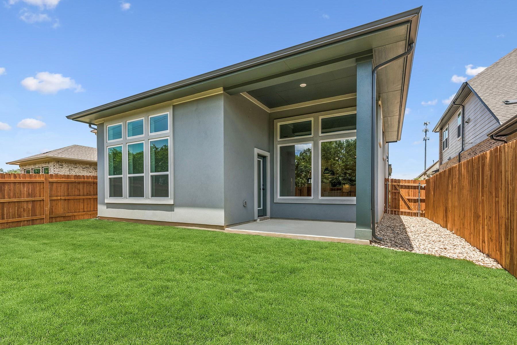 1412 South Brook Dr, Leander, TX 78641