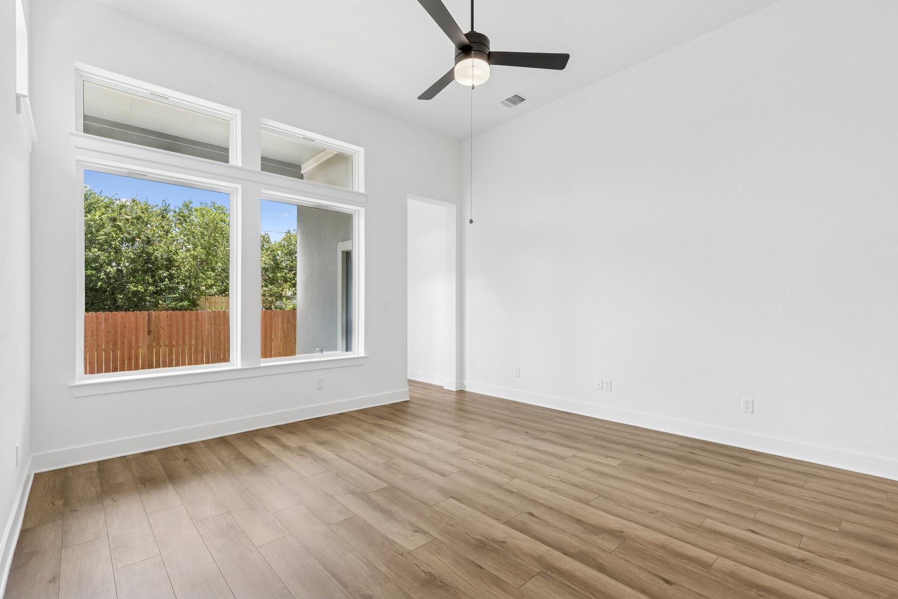 1412 South Brook Dr, Leander, TX 78641