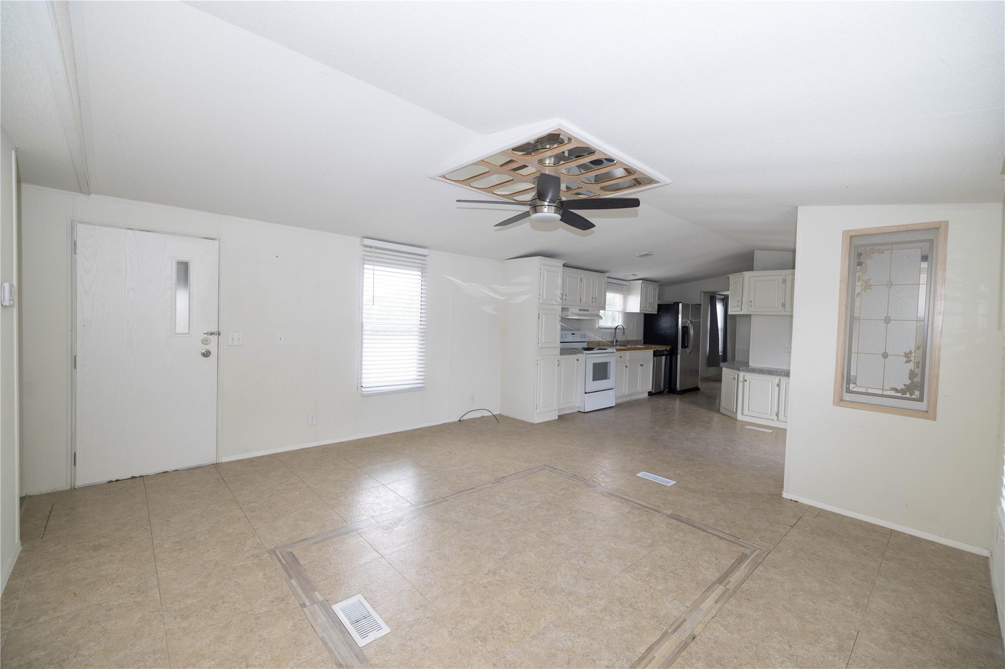 305 Martin Church Rd, Niederwald, TX 78640