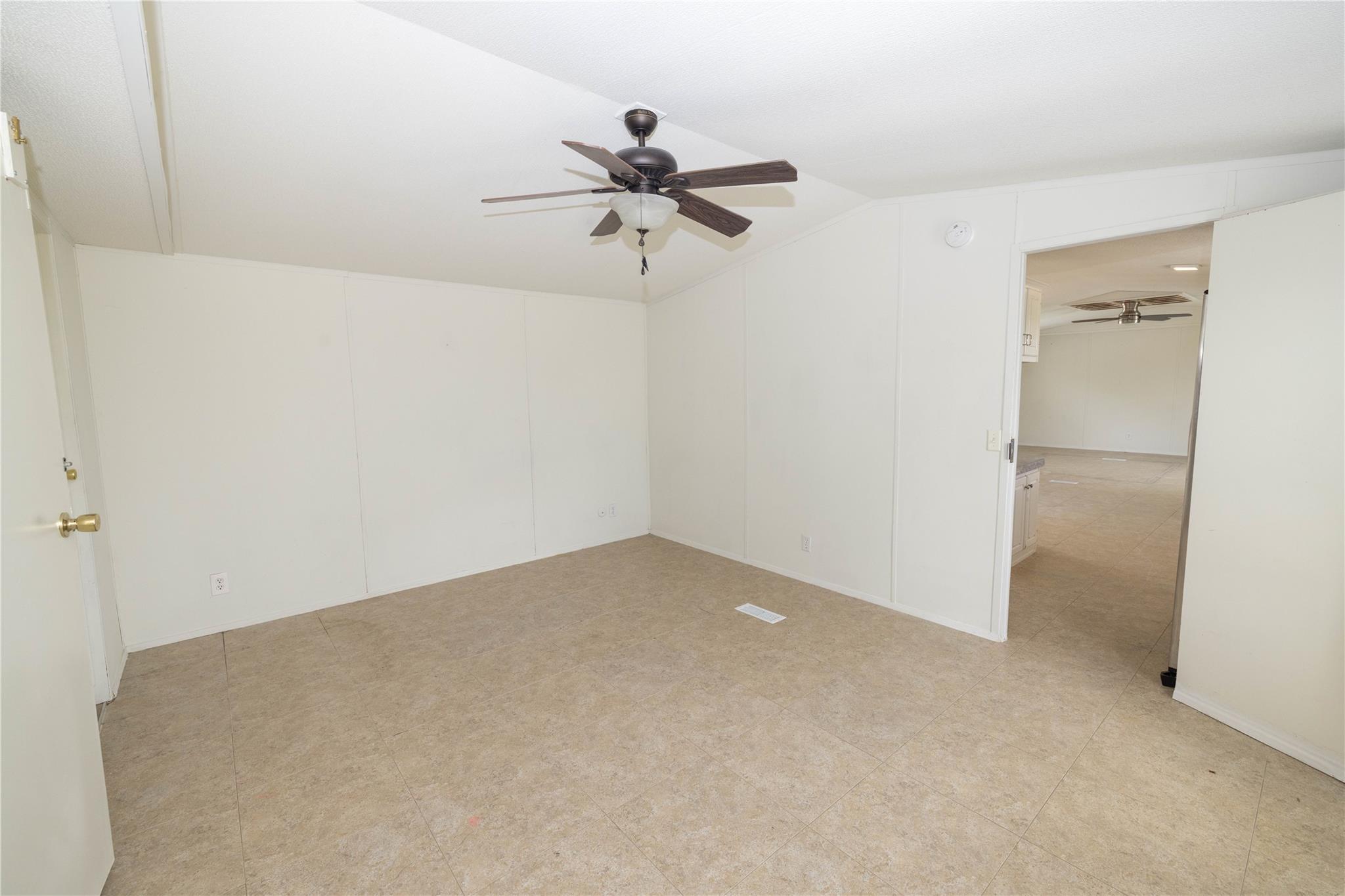 305 Martin Church Rd, Niederwald, TX 78640